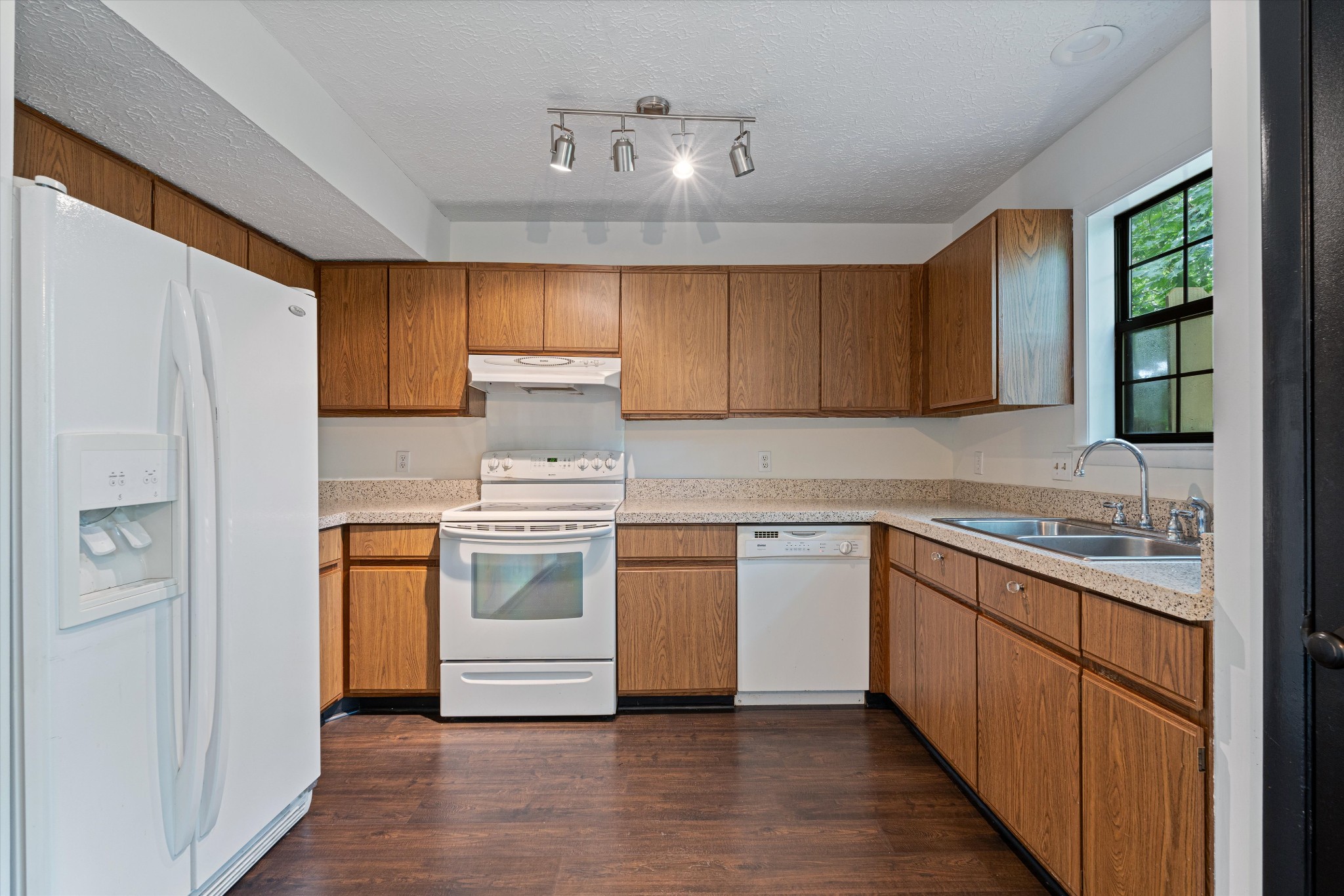 502 Stacy Square Ter