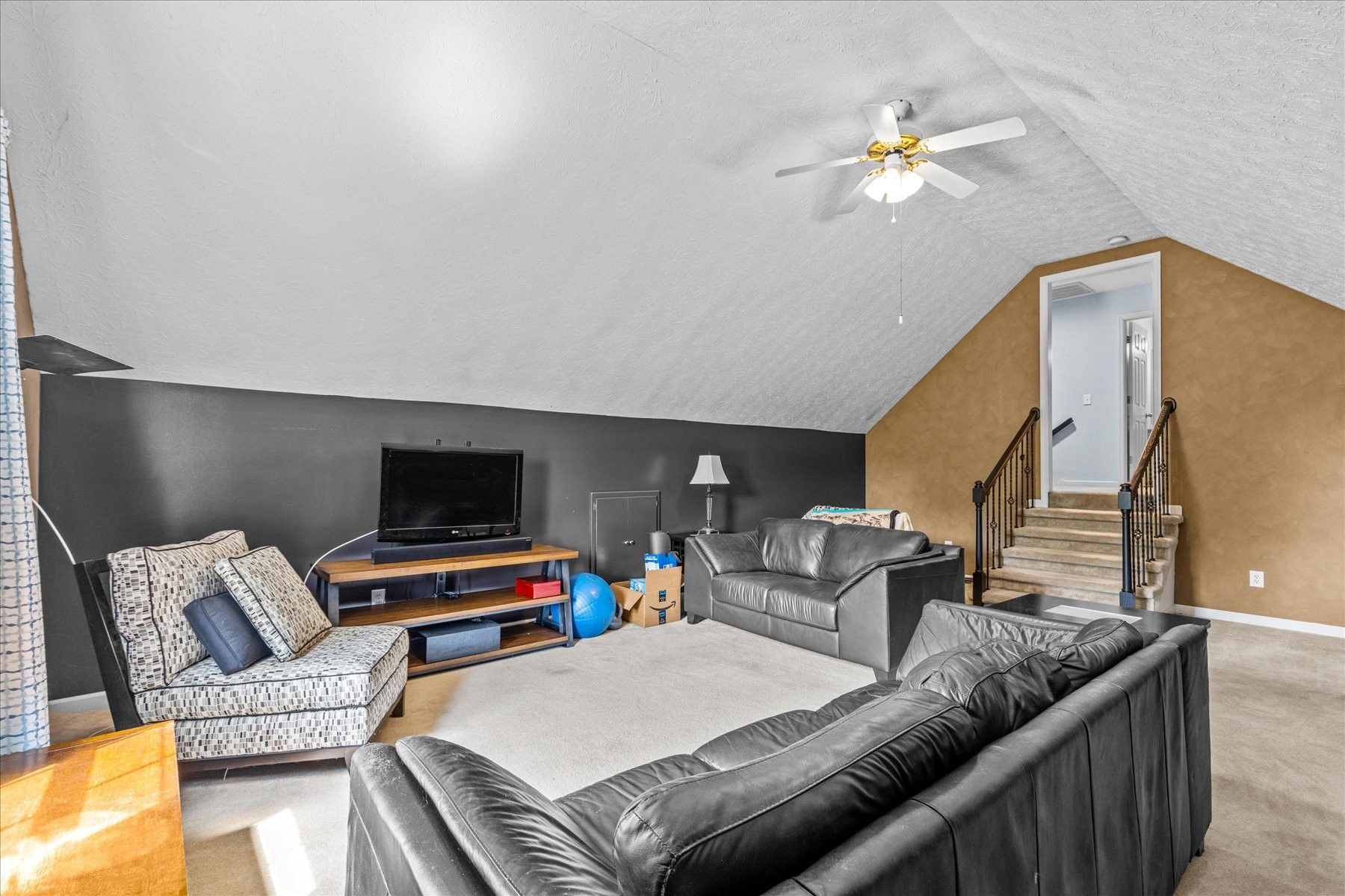 632 Bradford Dr
