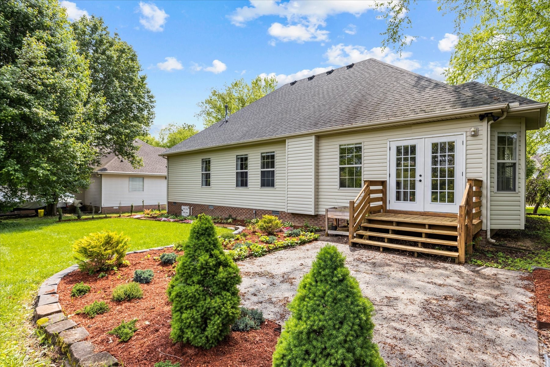 632 Bradford Dr