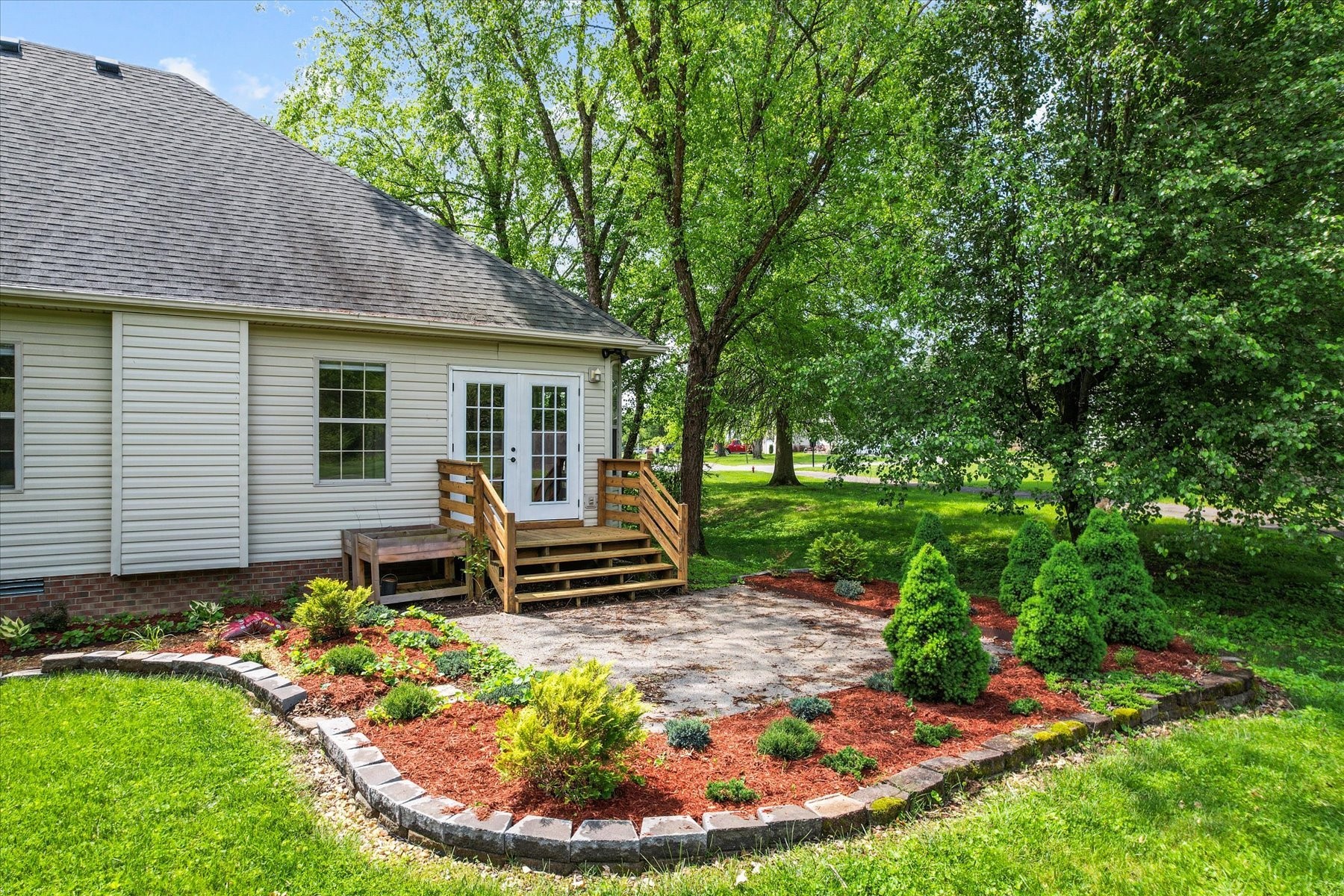 632 Bradford Dr