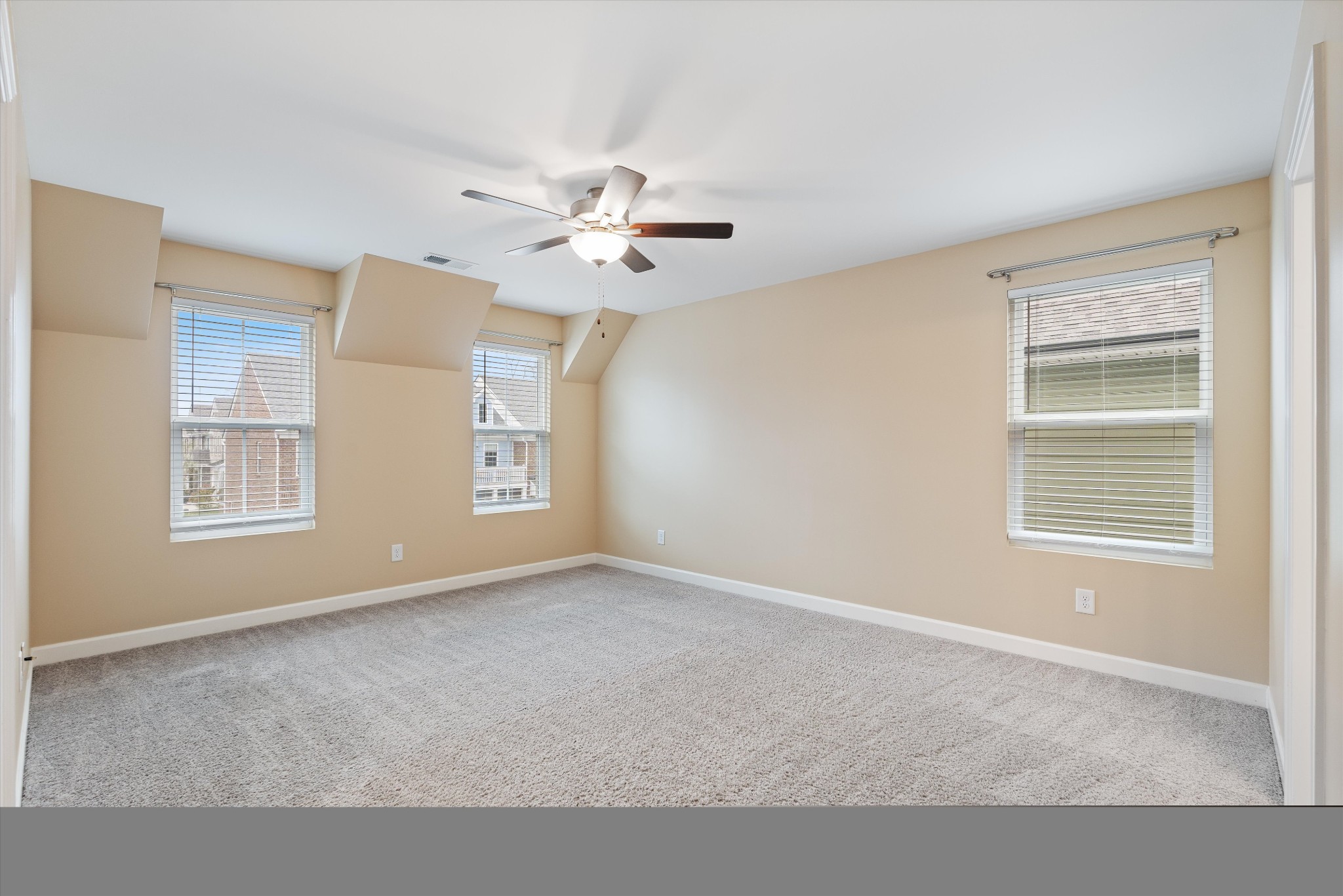 1063 Emery Bay Cir