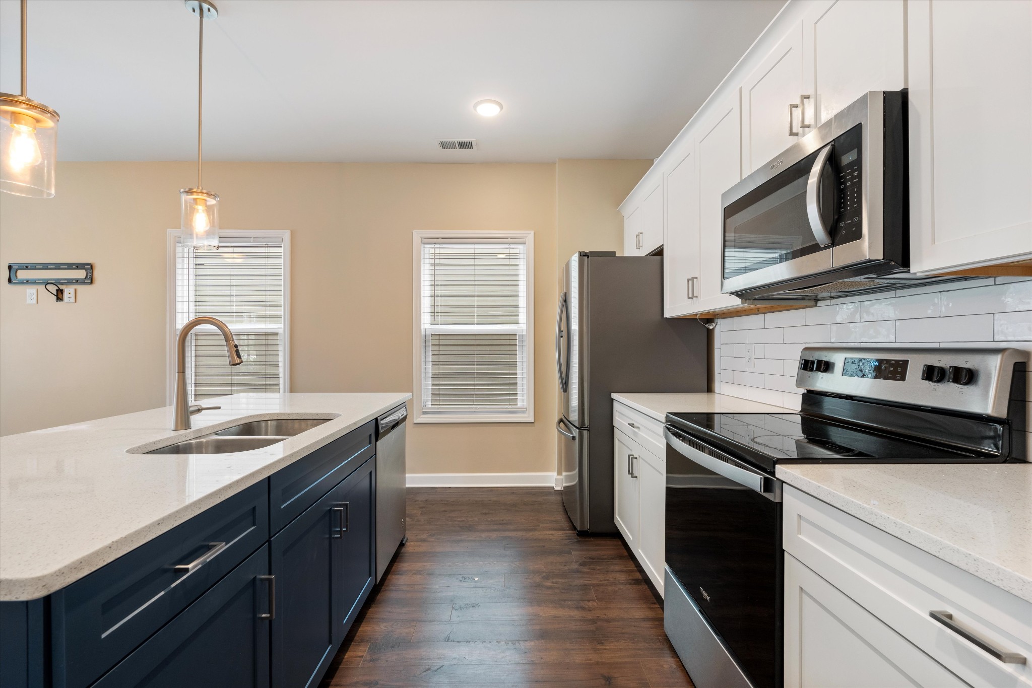 1063 Emery Bay Cir