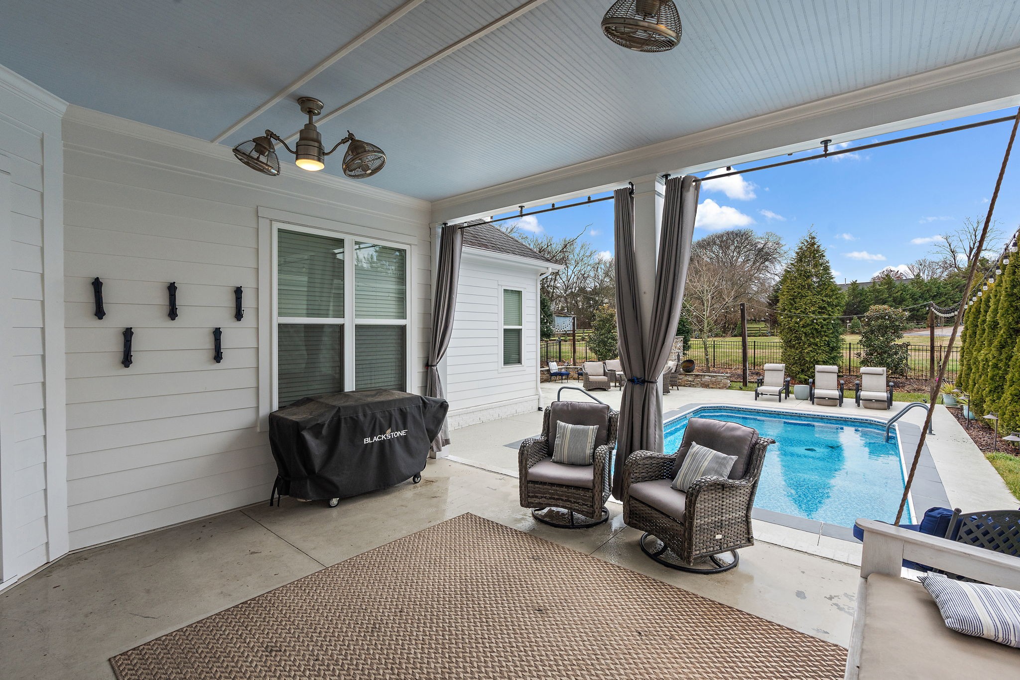 3036 Blossom Trail Ln