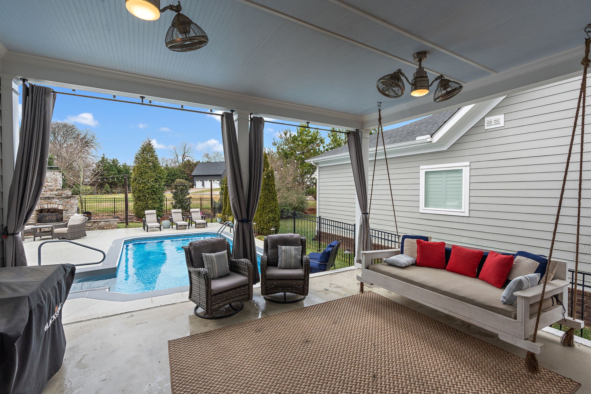 3036 Blossom Trail Ln