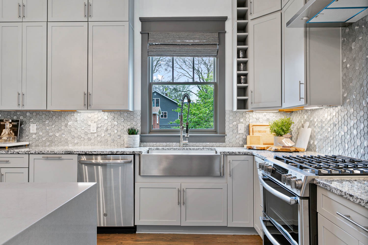 2206 White Ave Unit: A
