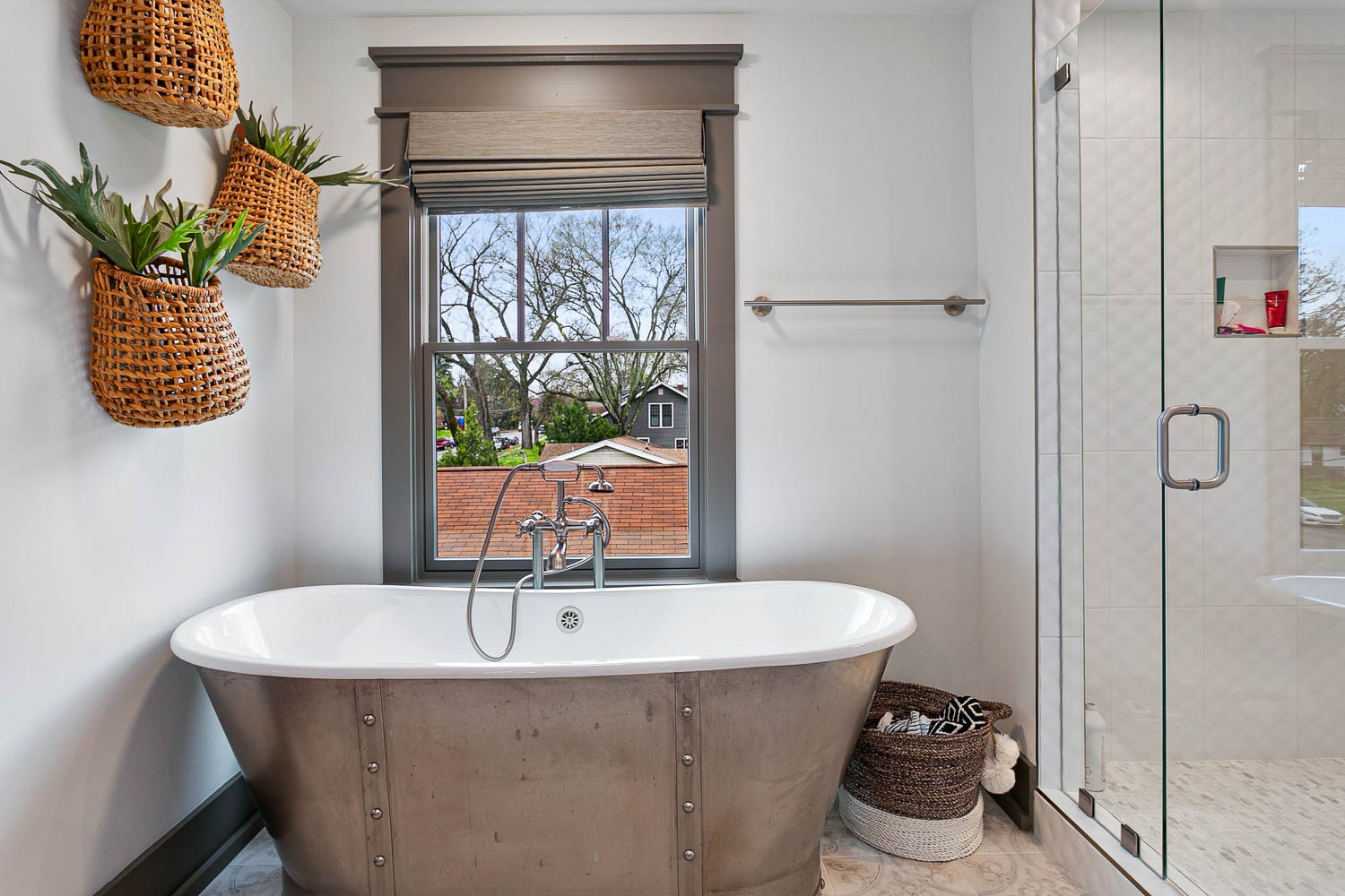 2206 White Ave Unit: A