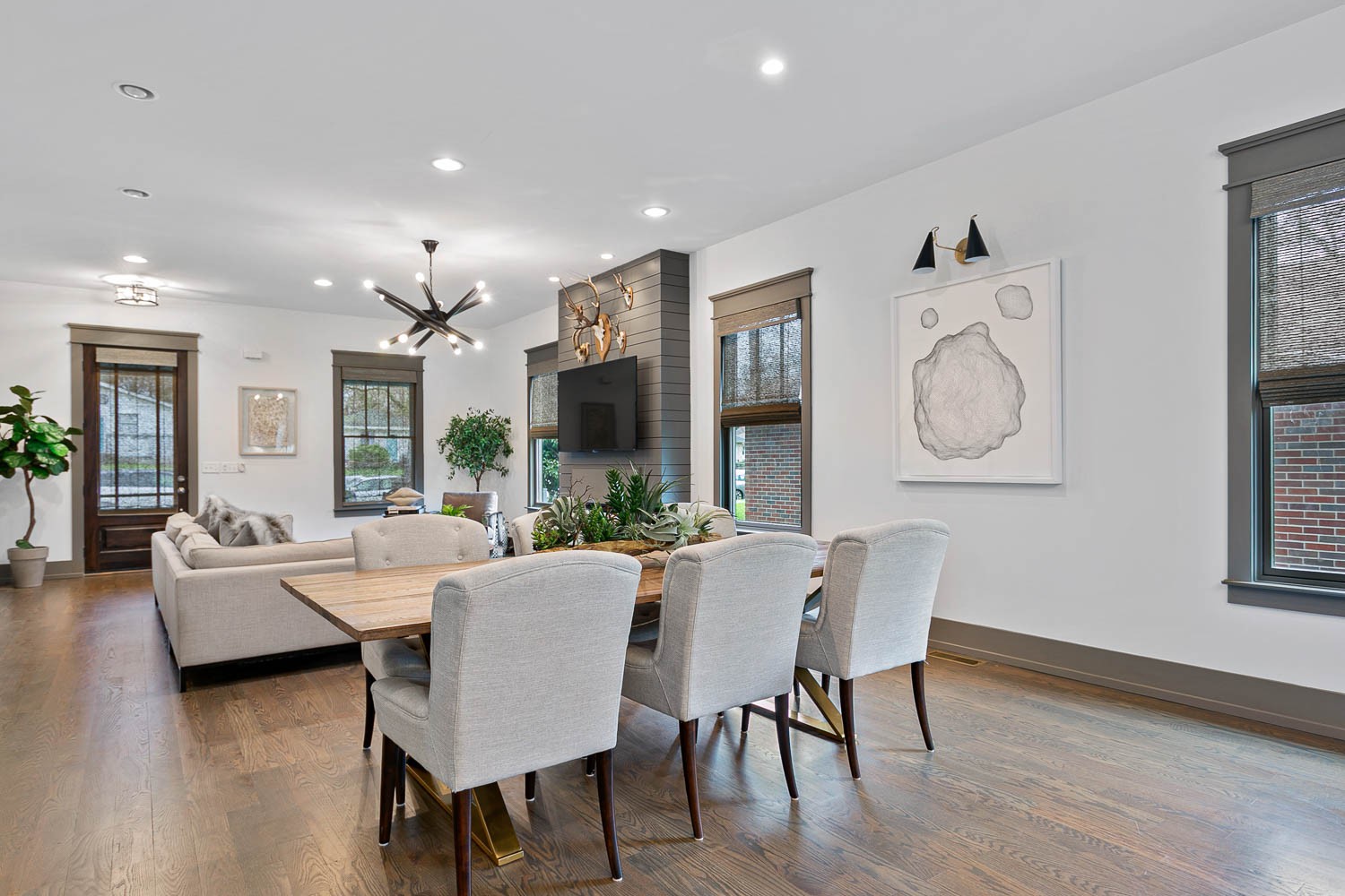 2206 White Ave Unit: A