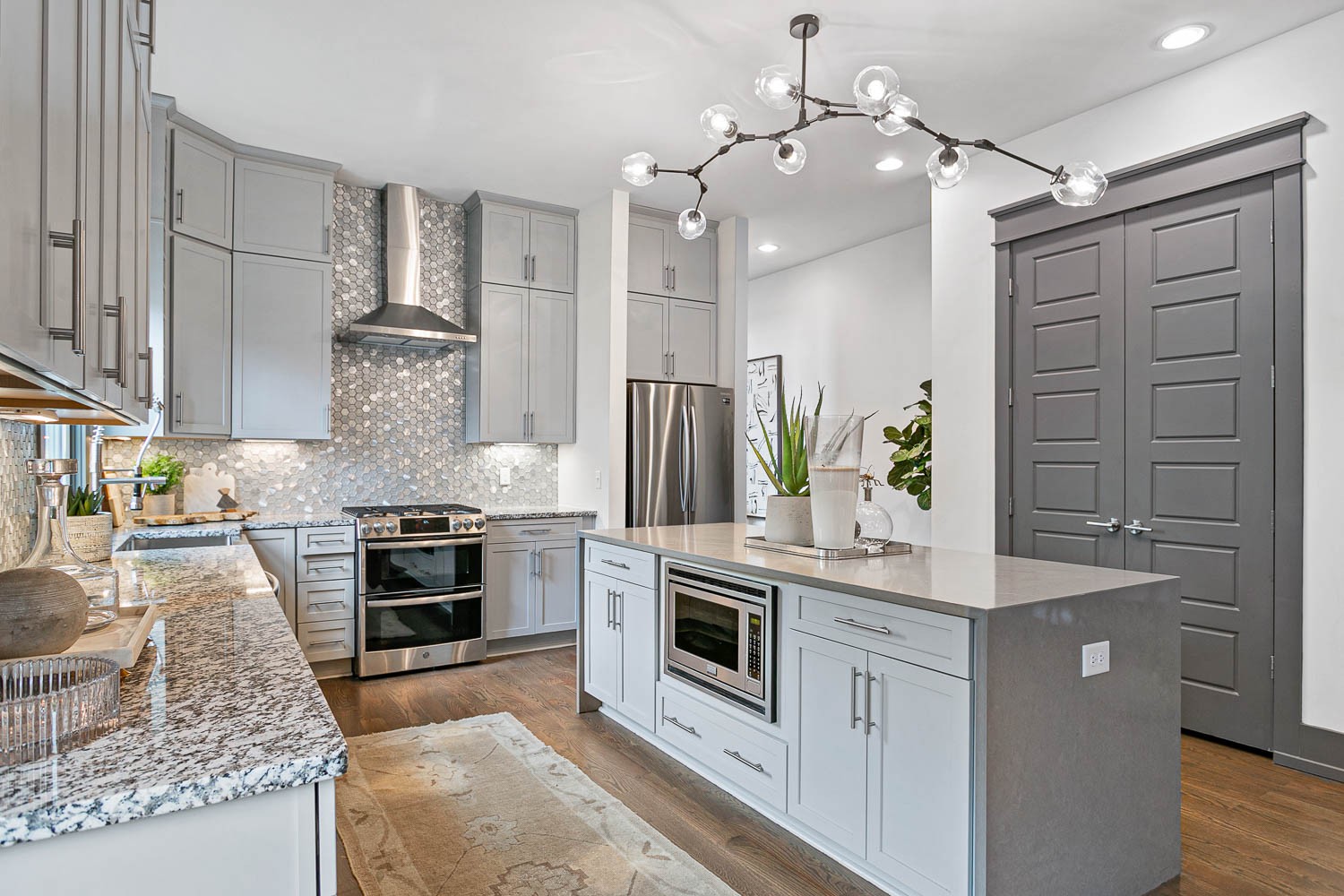 2206 White Ave Unit: A