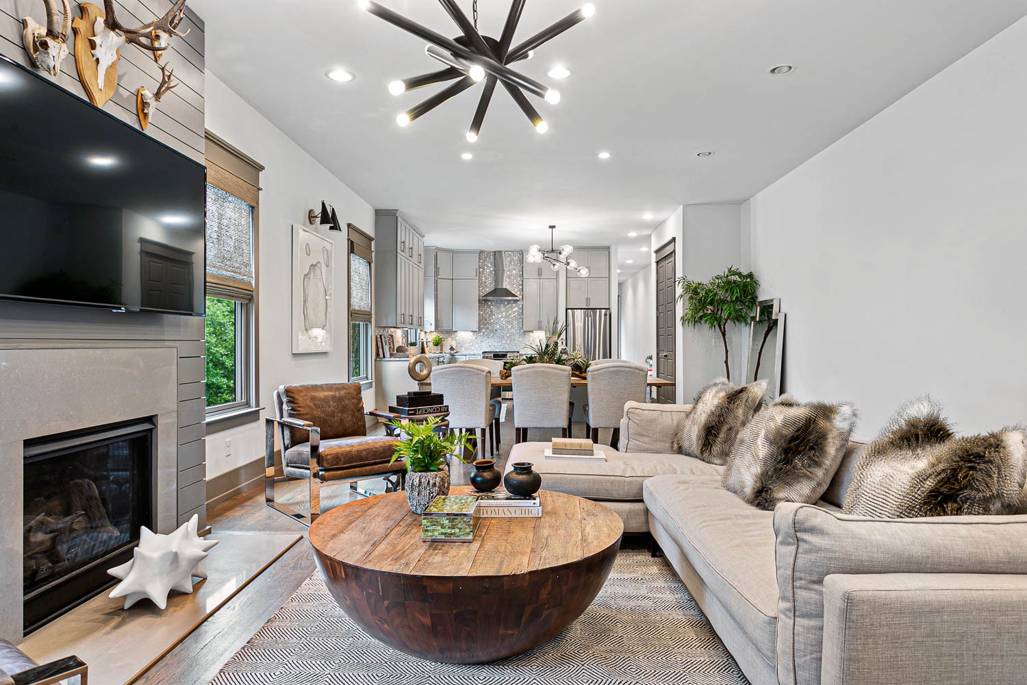 2206 White Ave Unit: A