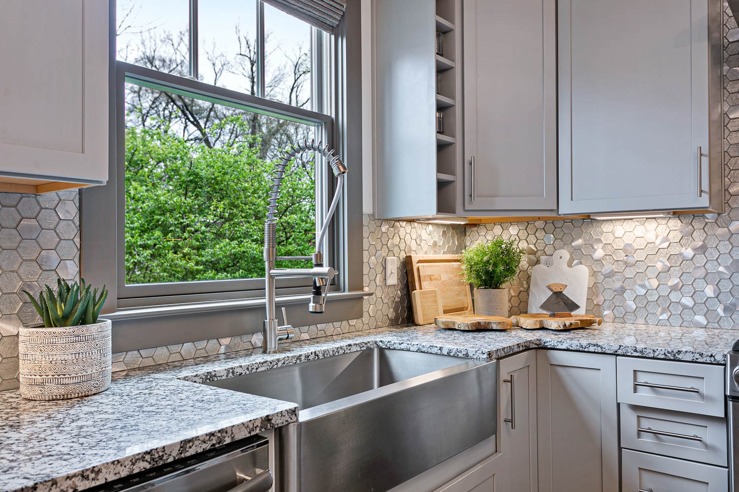 2206 White Ave Unit: A