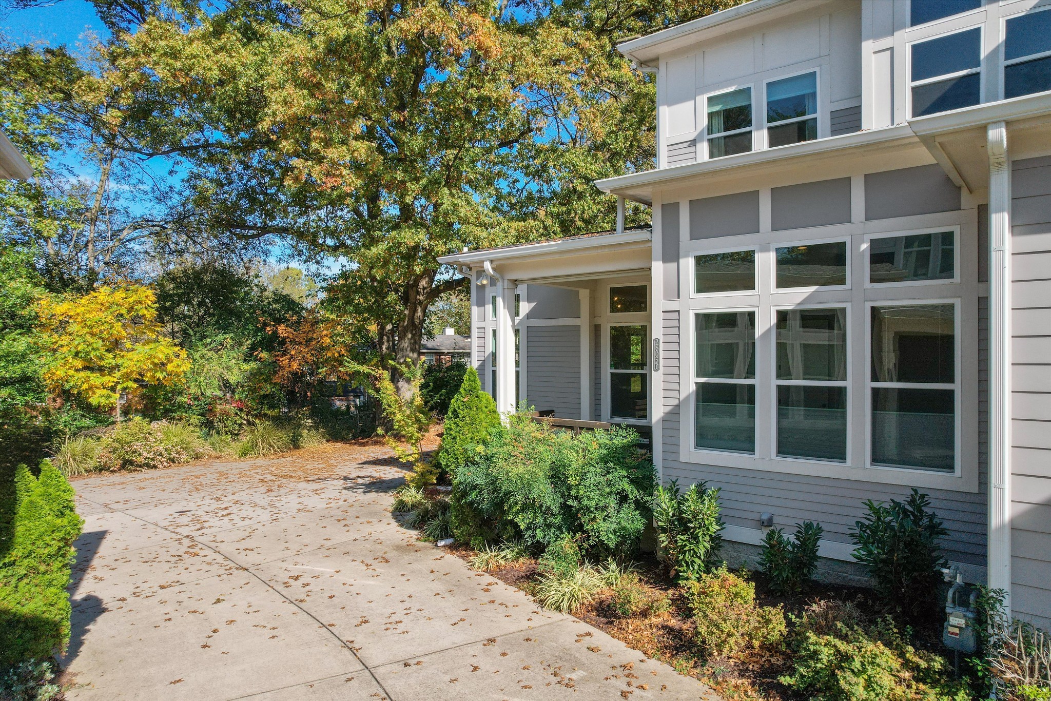 2605D Traughber Dr