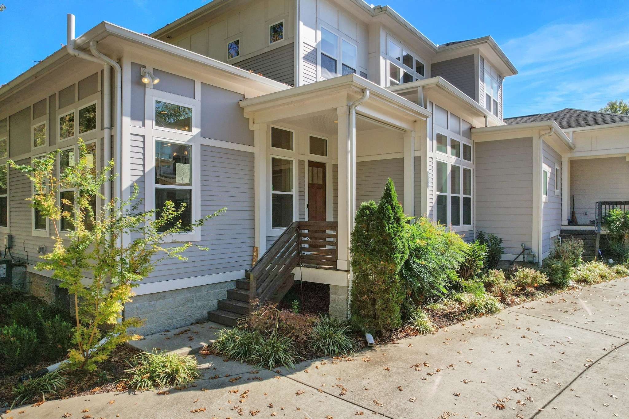 2605D Traughber Dr