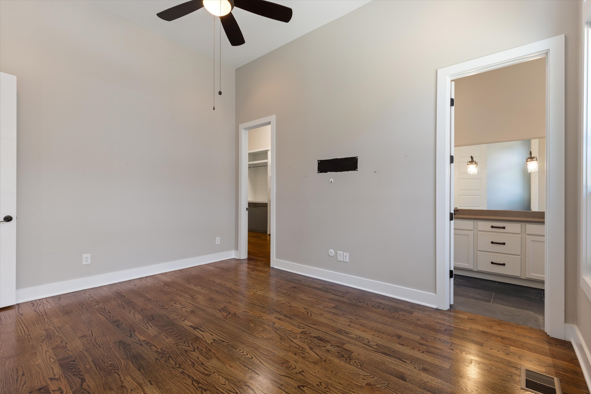 2605D Traughber Dr