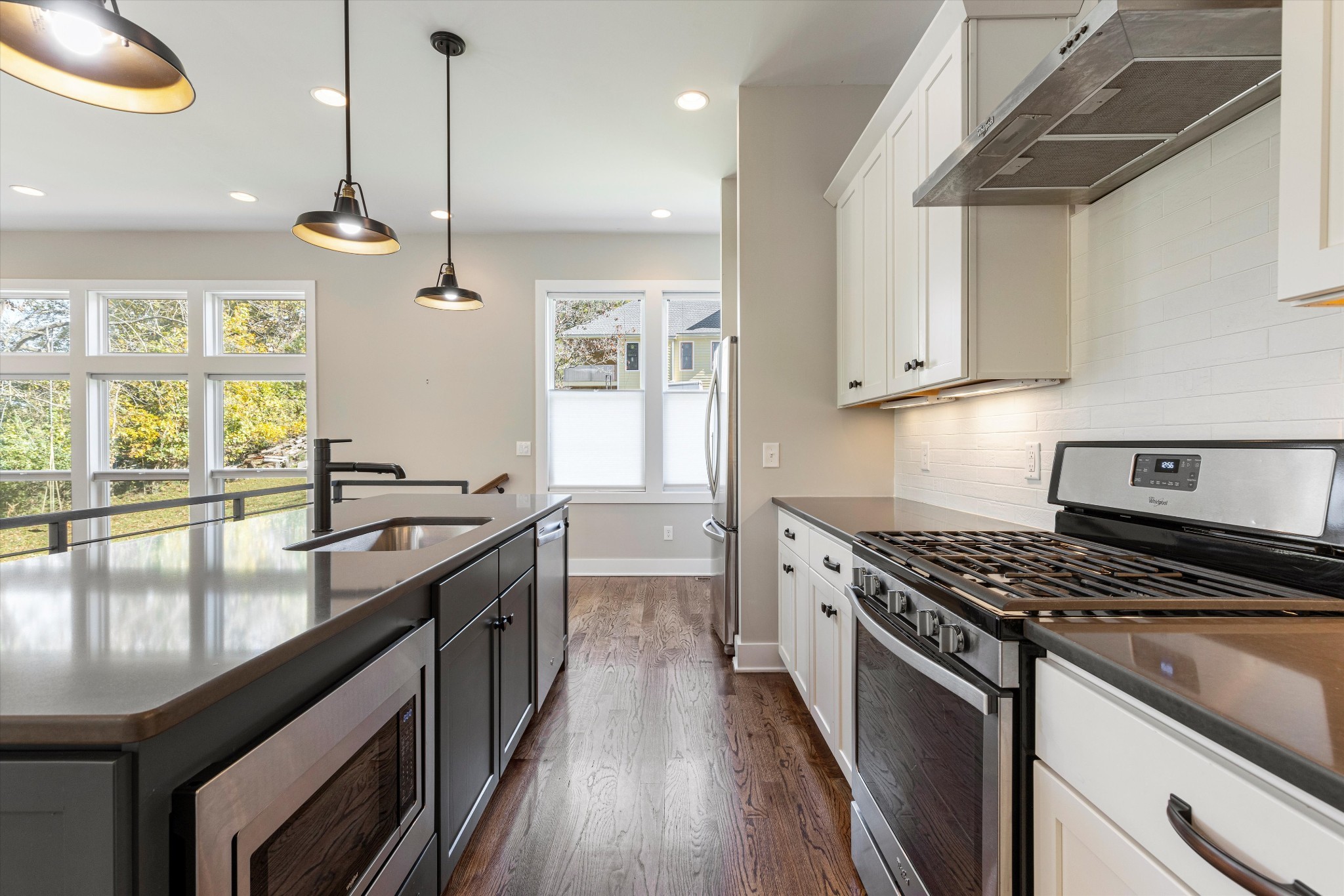 2605D Traughber Dr