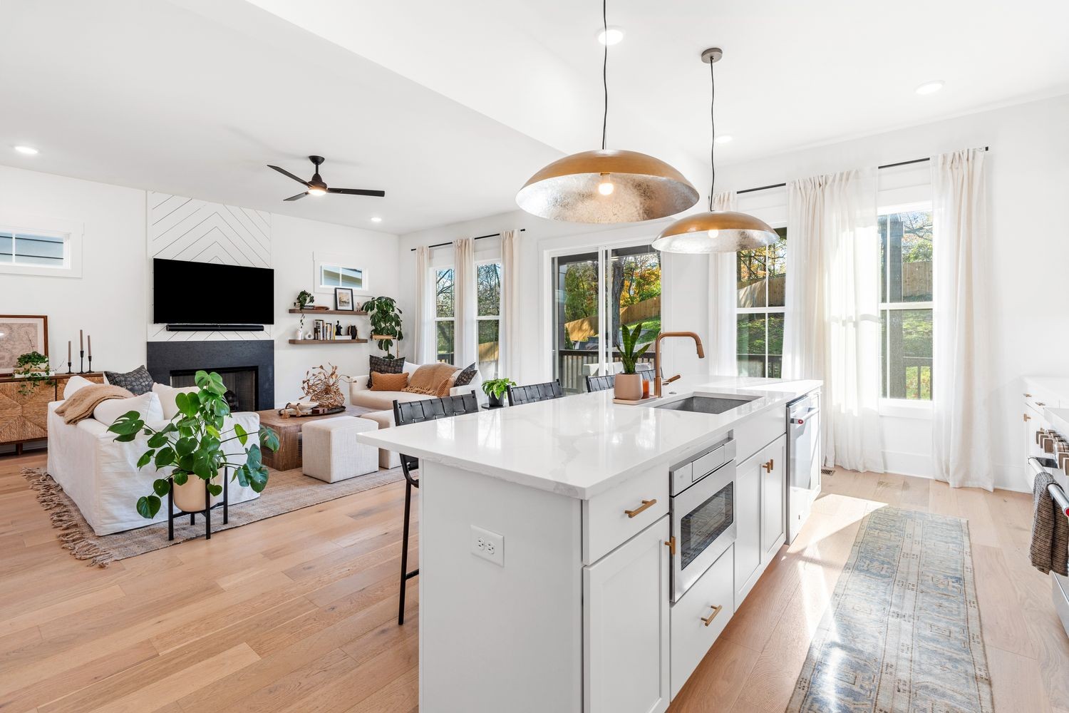 2420 Eastland Ave Unit: A