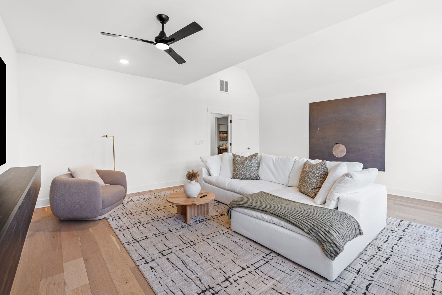 2420 Eastland Ave Unit: A