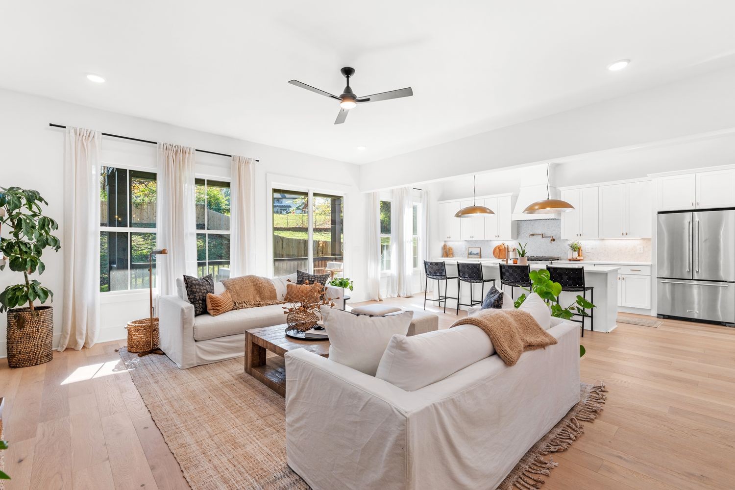 2420 Eastland Ave Unit: A