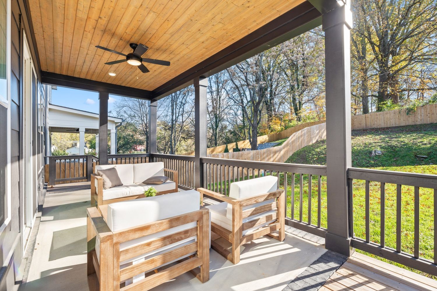 2420 Eastland Ave Unit: A
