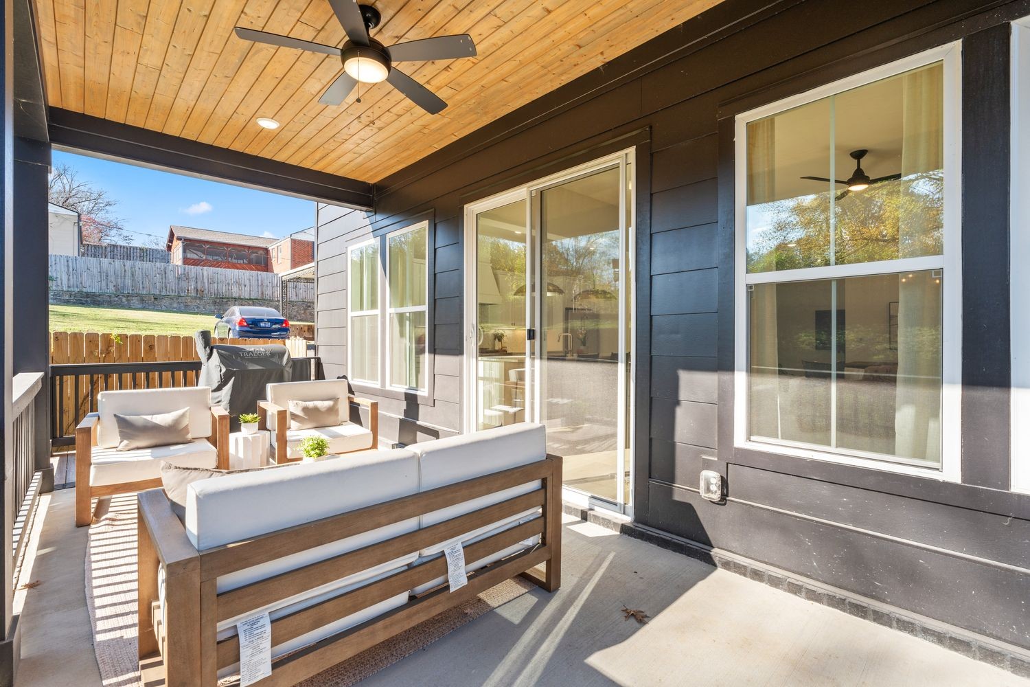 2420 Eastland Ave Unit: A