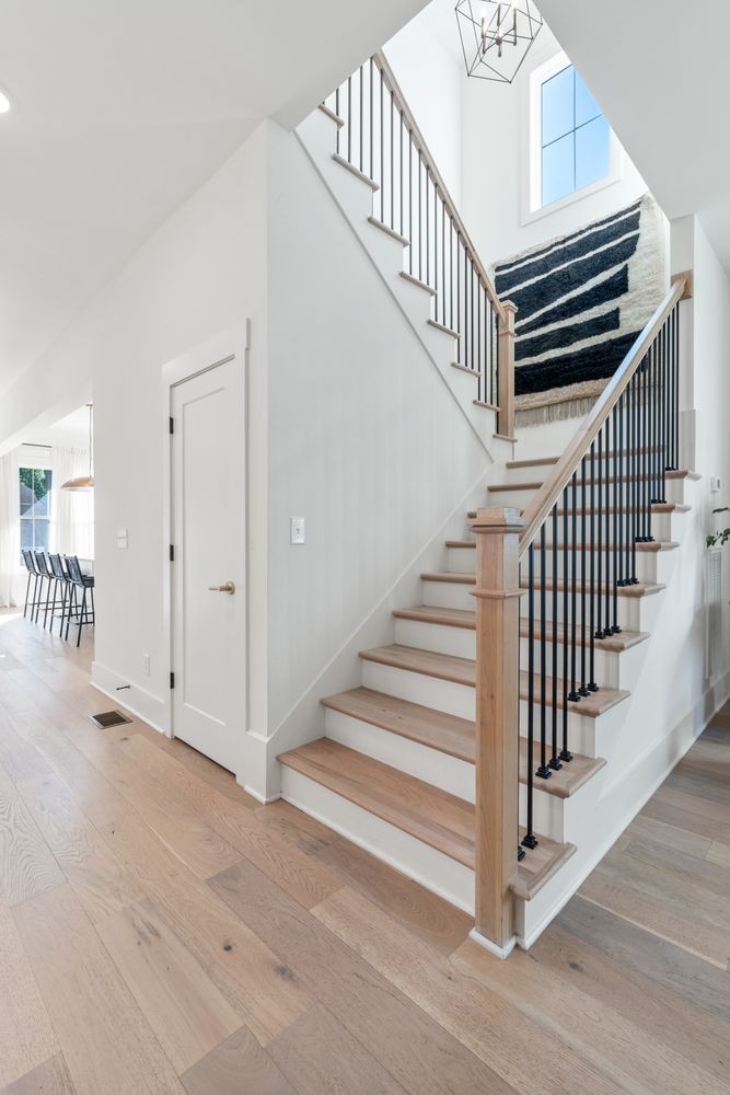 2420 Eastland Ave Unit: A
