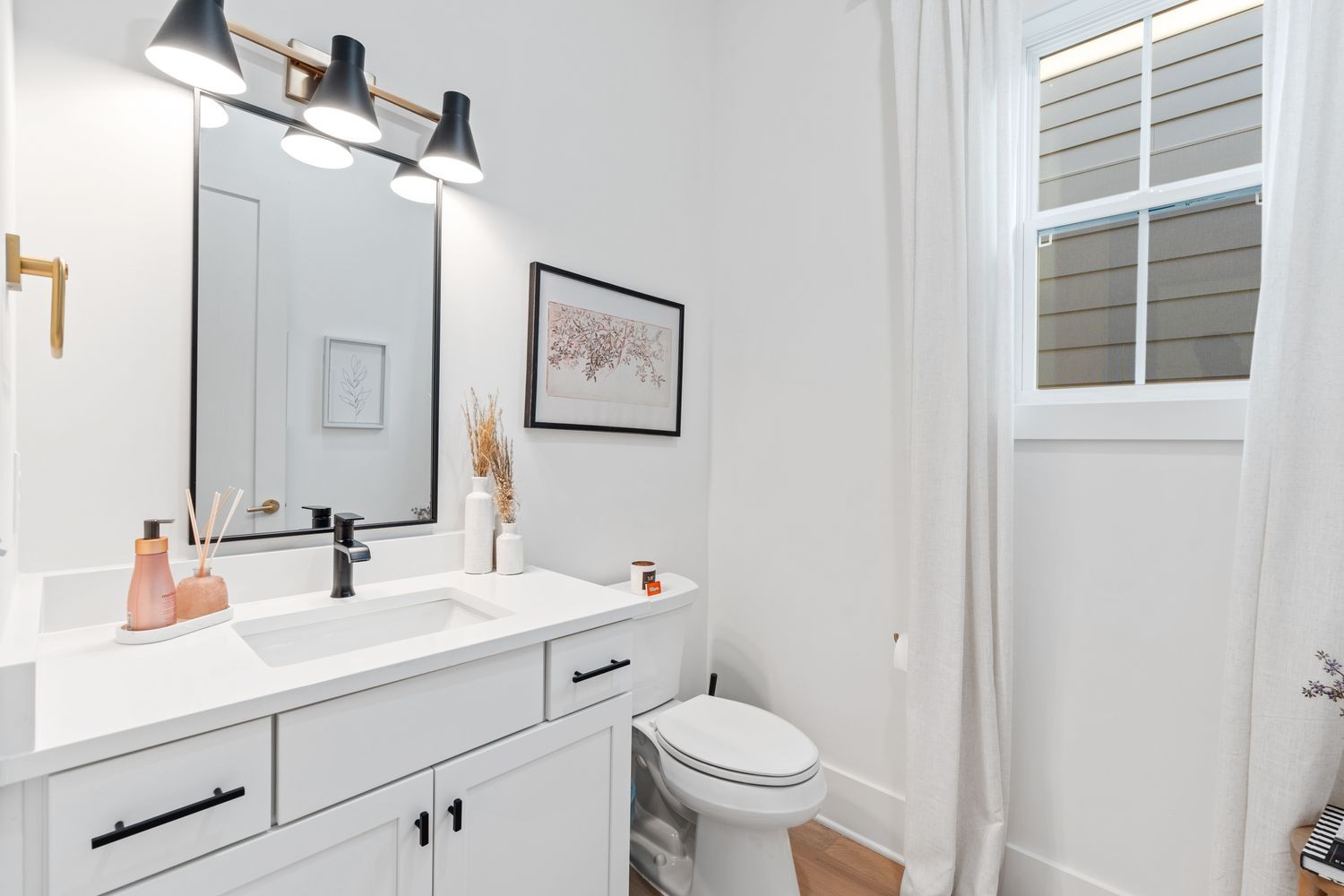 2420 Eastland Ave Unit: A