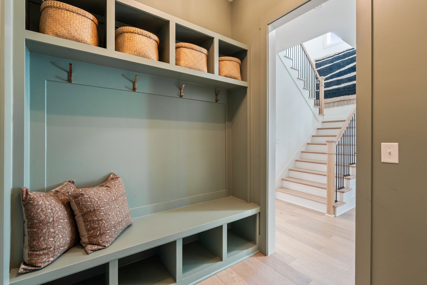2420 Eastland Ave Unit: A