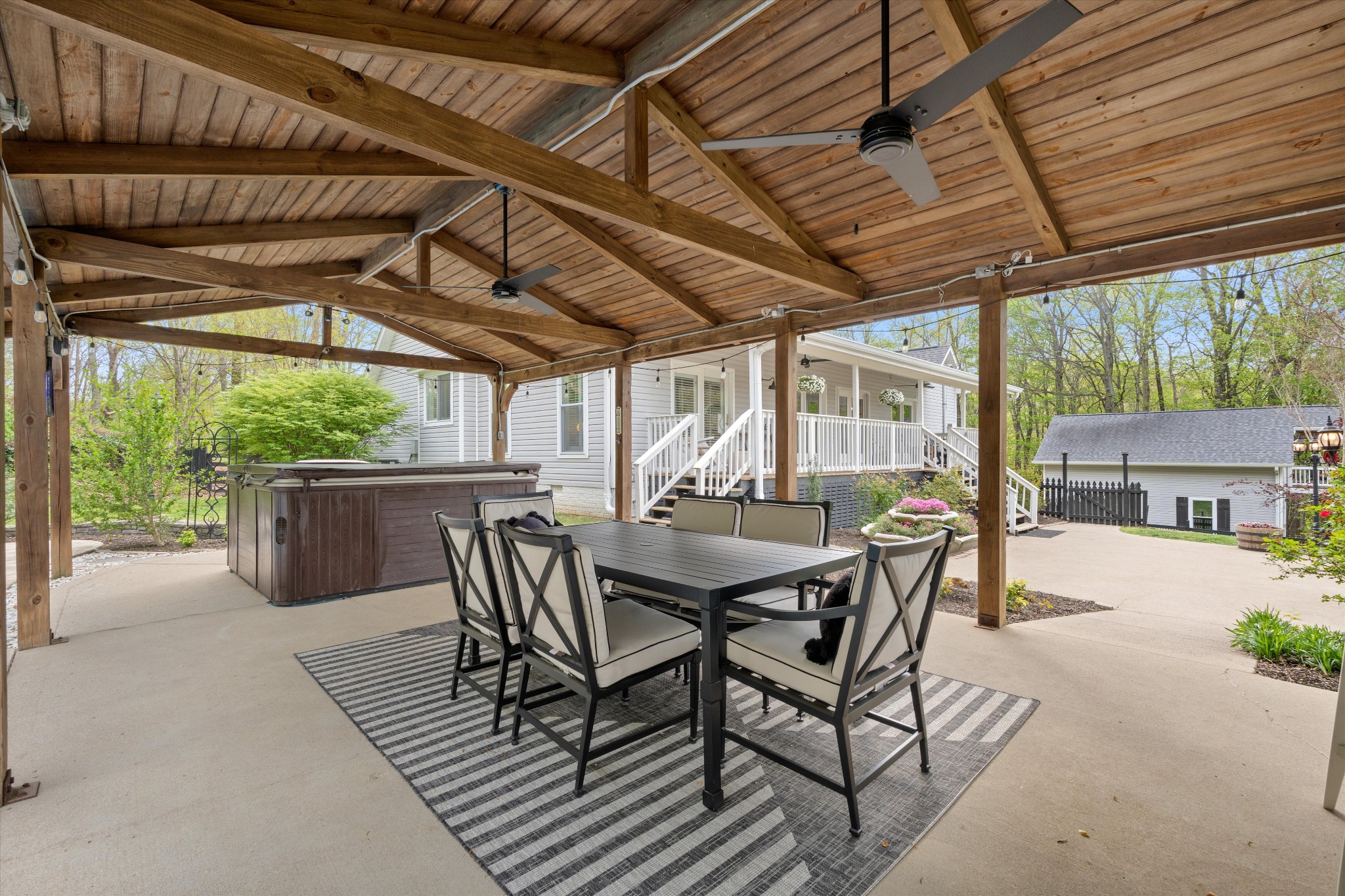 5960 Lickton Pike