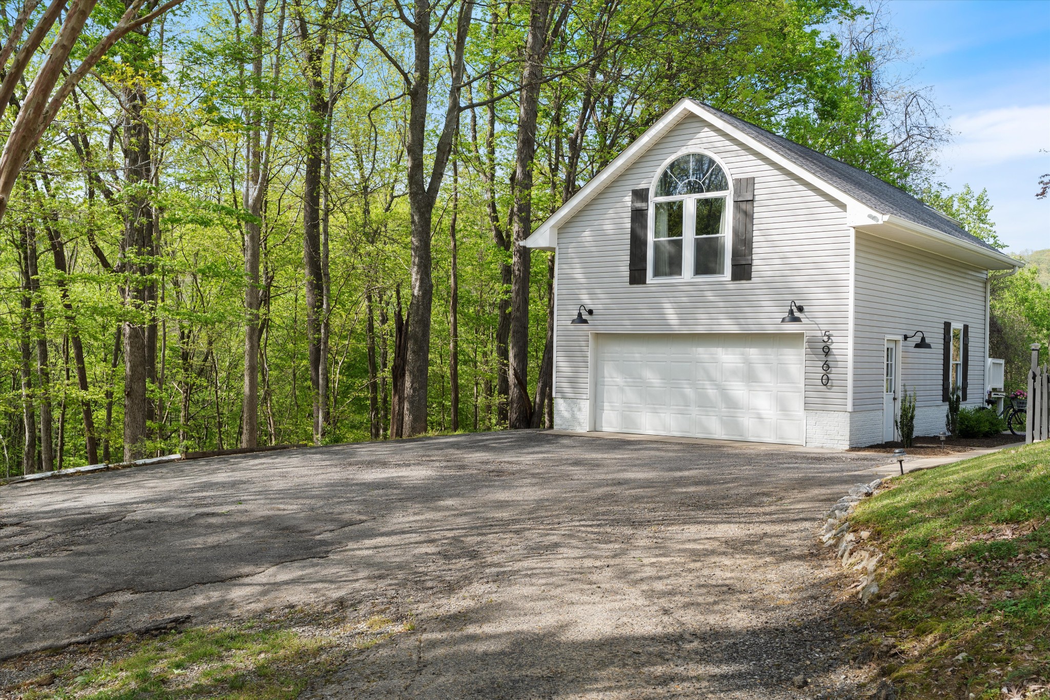 5960 Lickton Pike