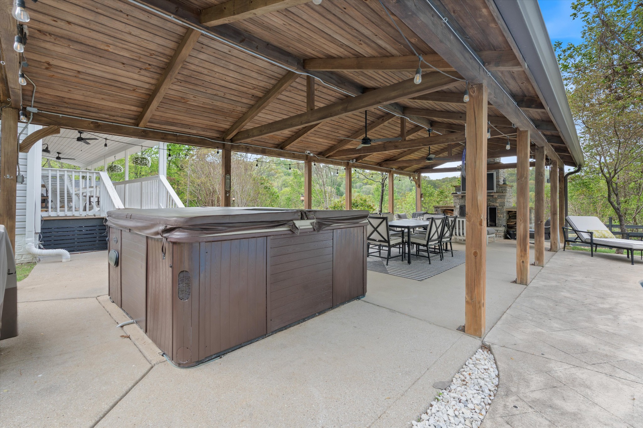 5960 Lickton Pike
