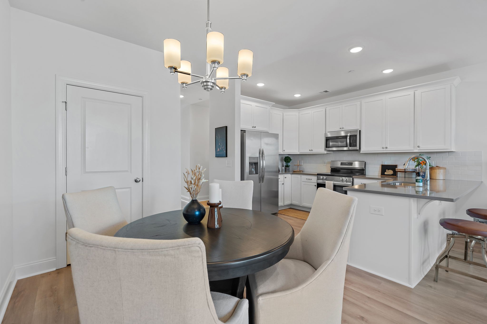 482 Portsdale Dr Unit: 4