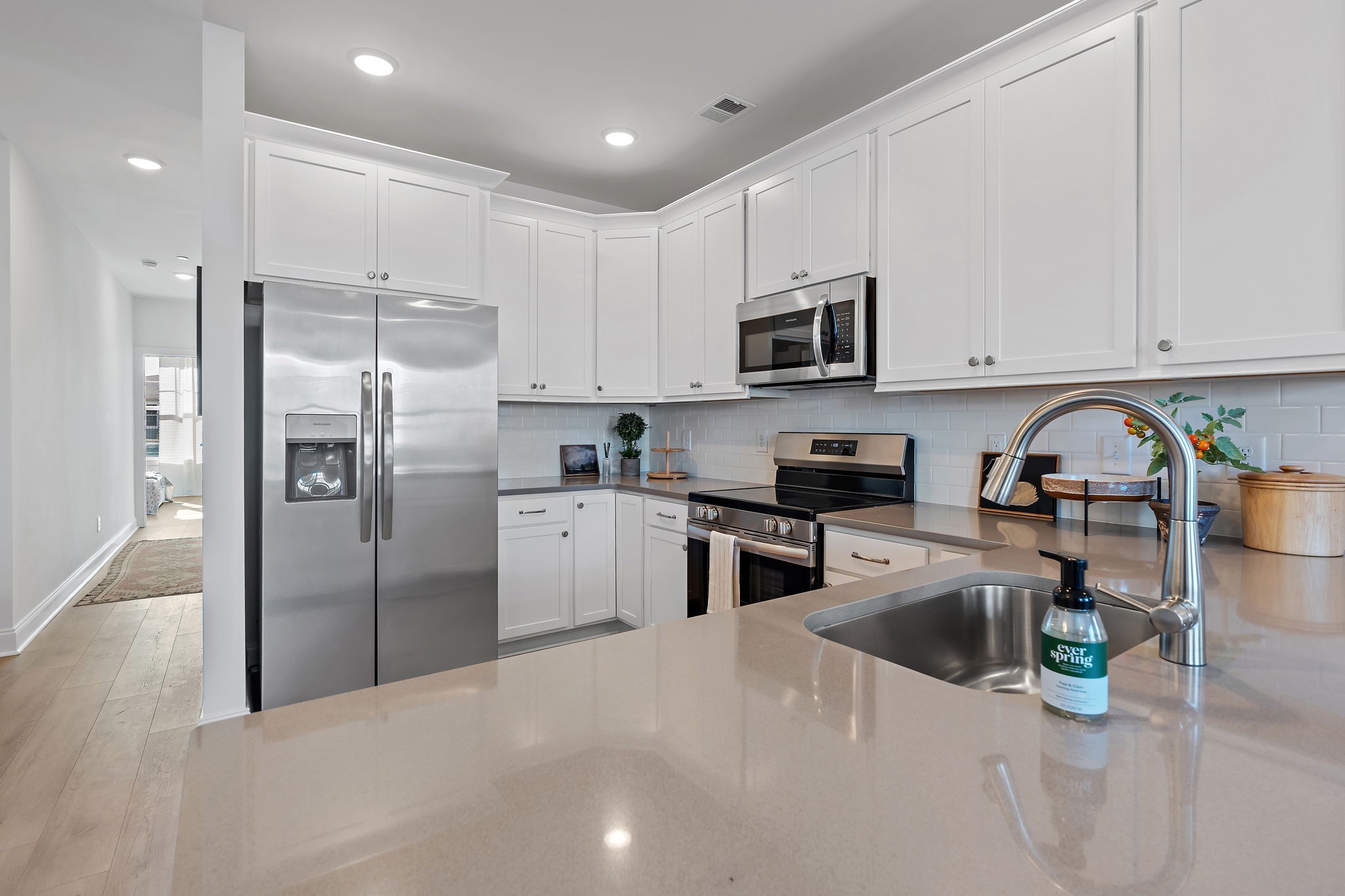 482 Portsdale Dr Unit: 4