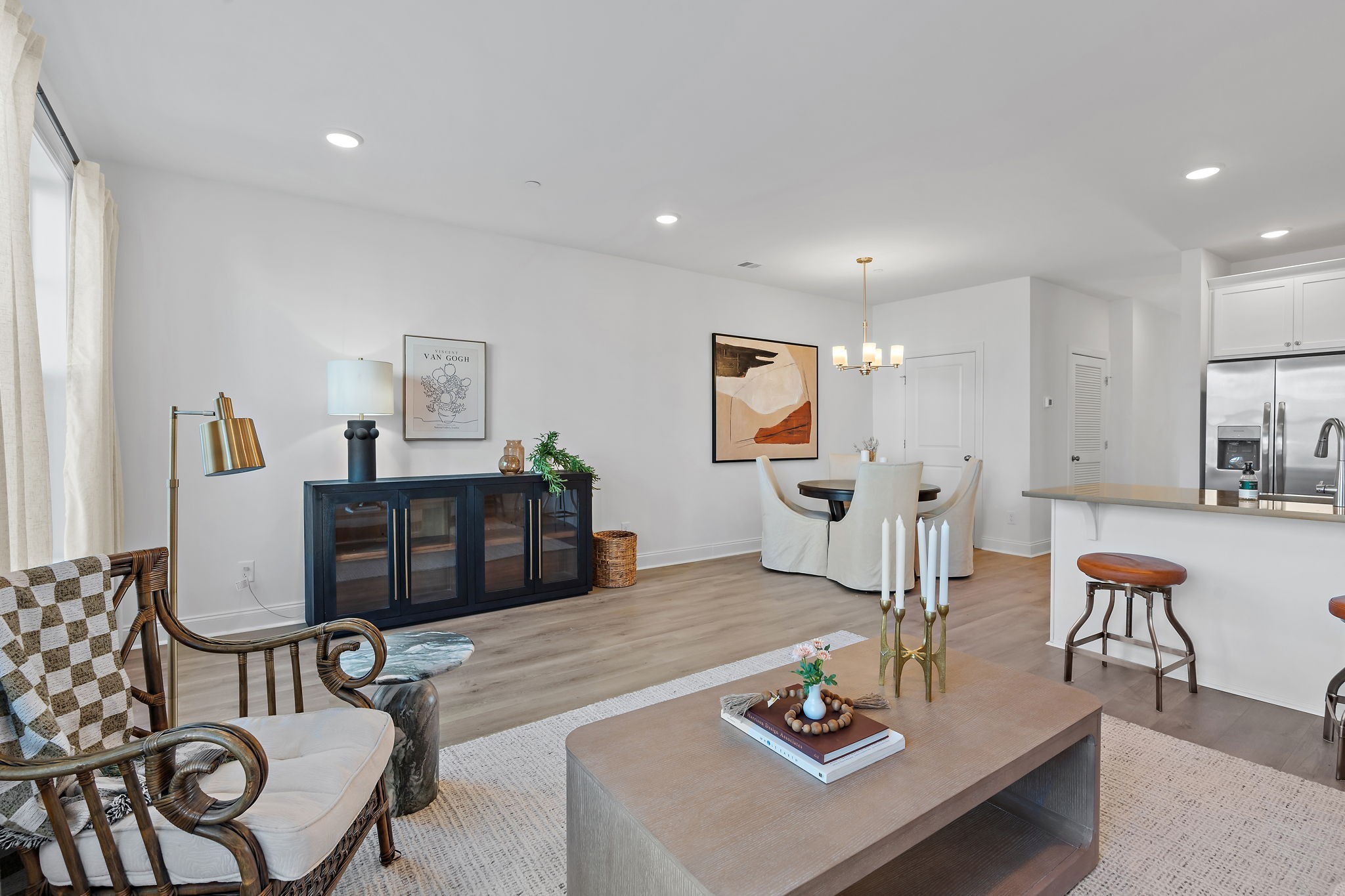 482 Portsdale Dr Unit: 4