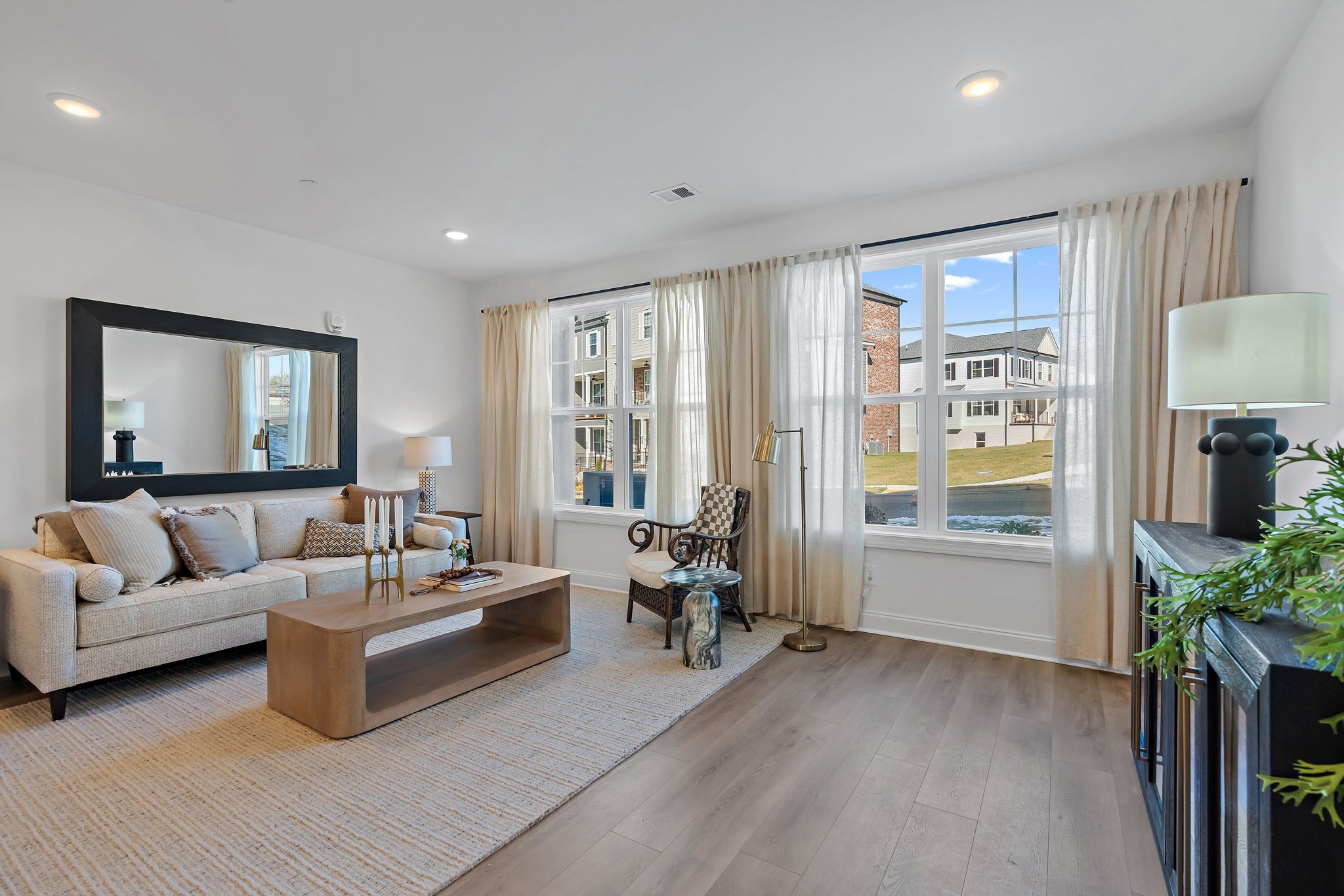 482 Portsdale Dr Unit: 4