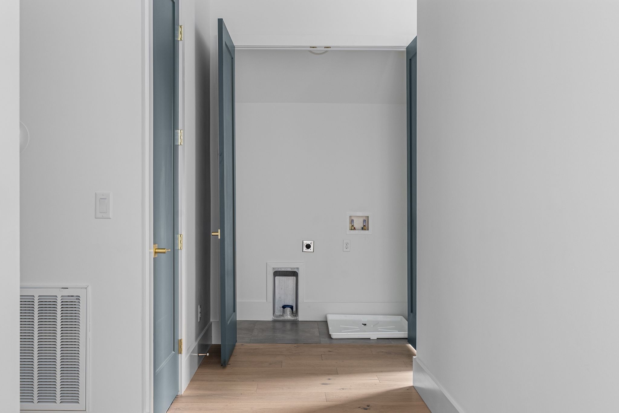 3718 West End Ave Unit: 2