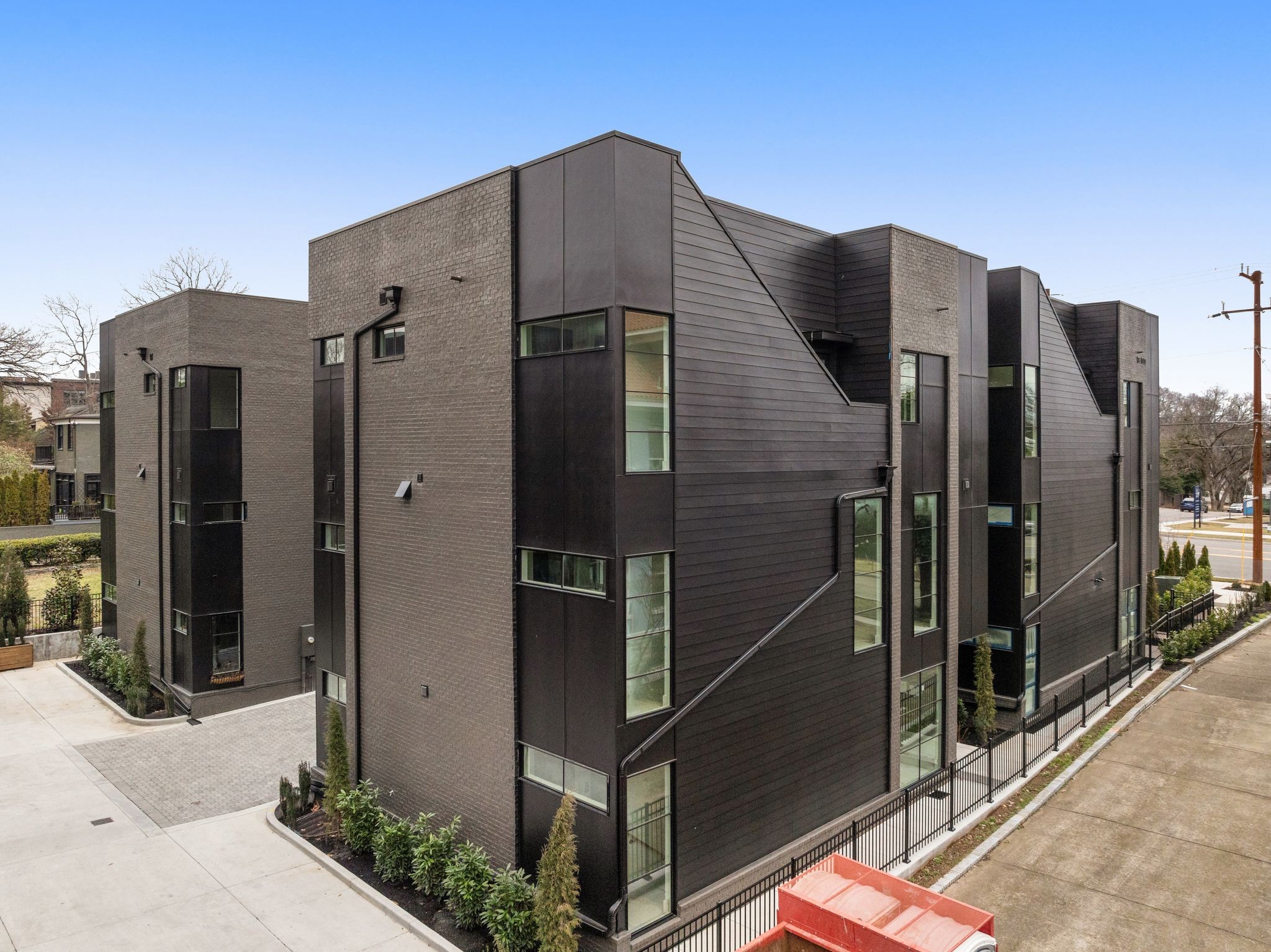3718 West End Ave Unit: 2