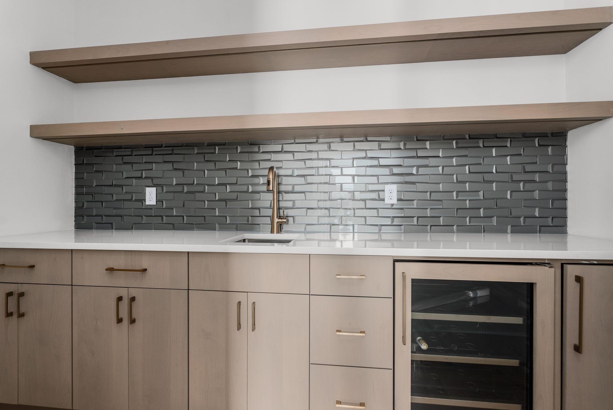 3718 West End Ave Unit: 2