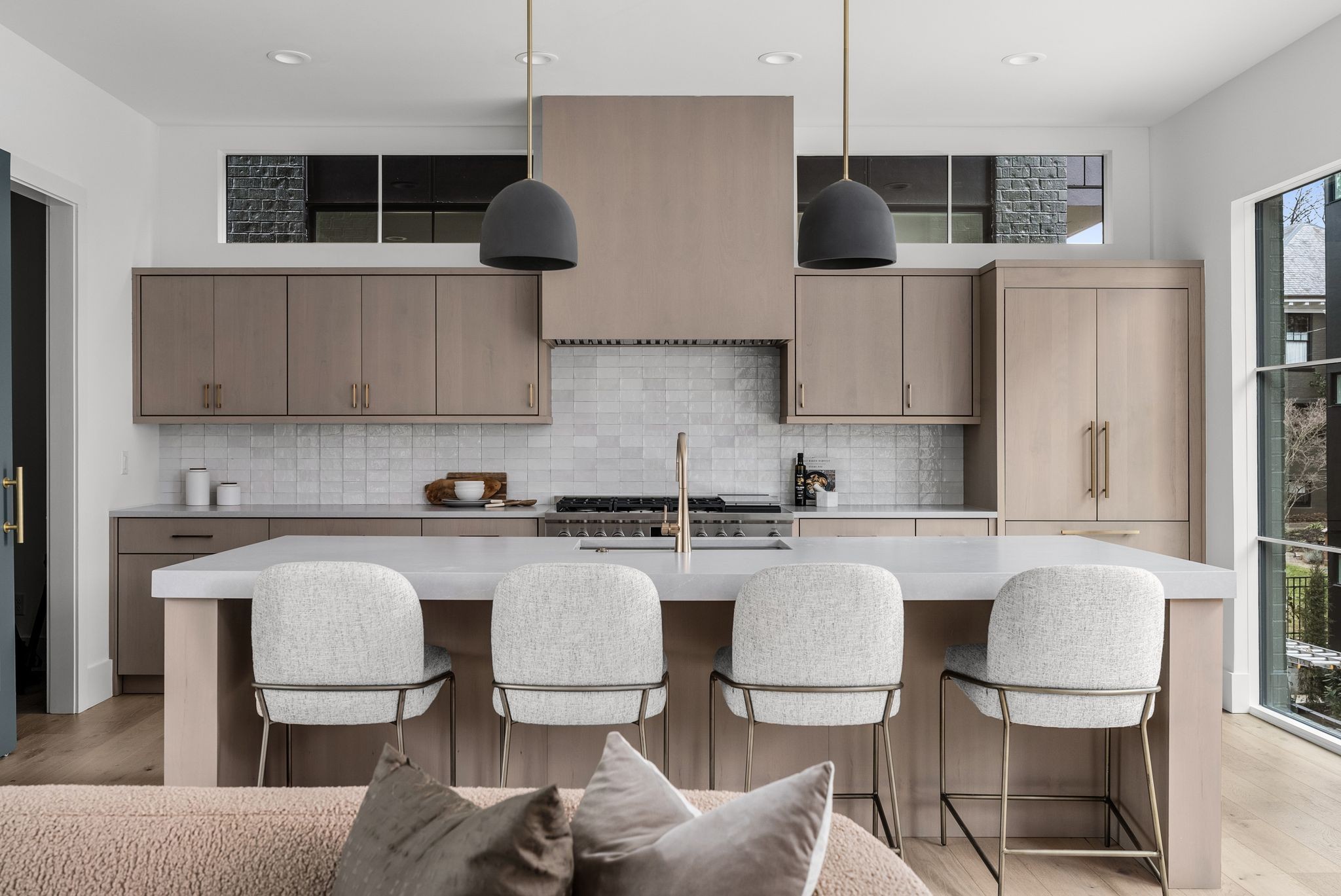 3718 West End Ave Unit: 2