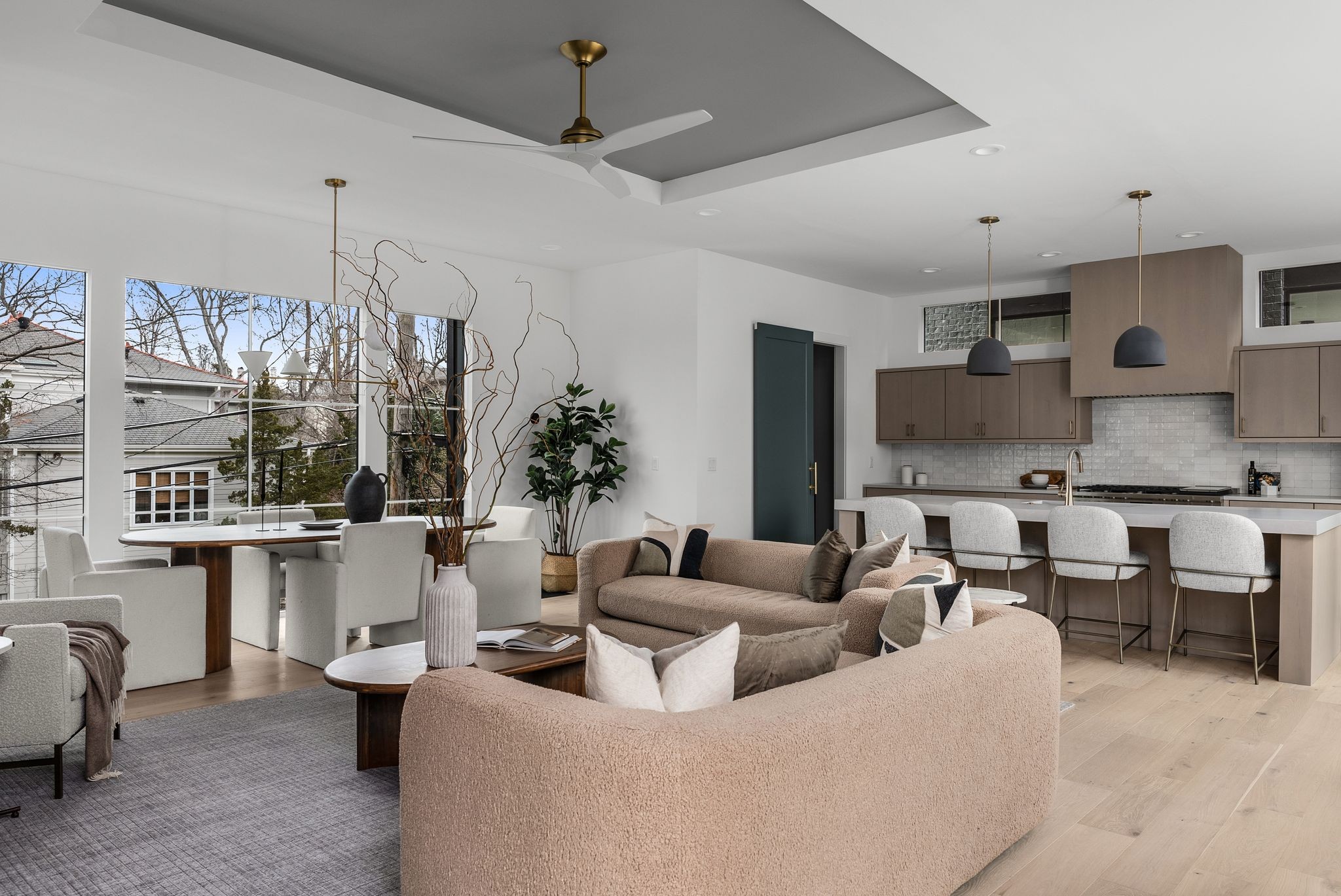 3718 West End Ave Unit: 2