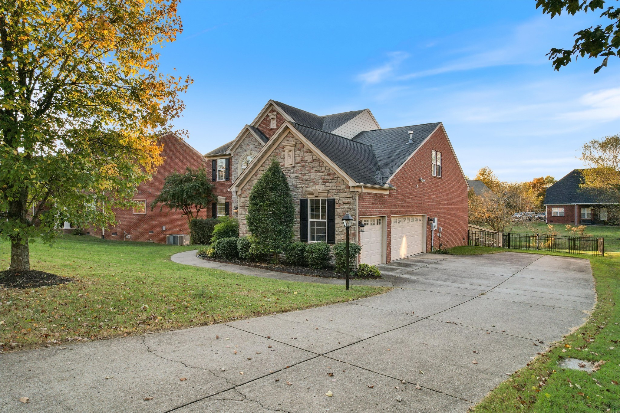 1063 Avery Trace Cir