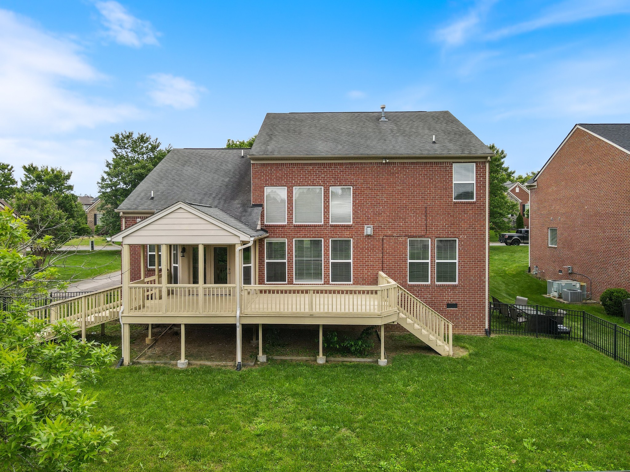 1063 Avery Trace Cir