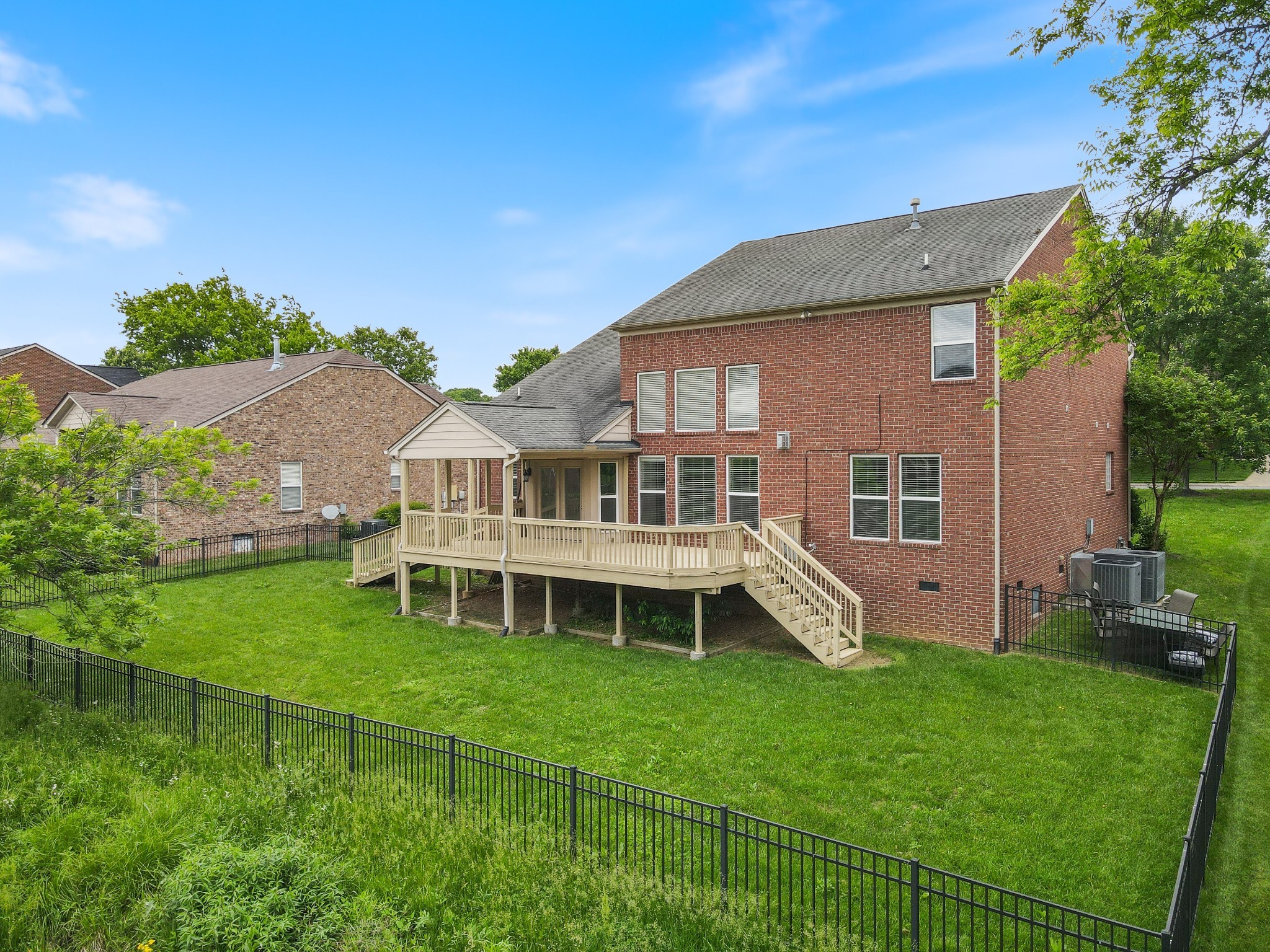 1063 Avery Trace Cir