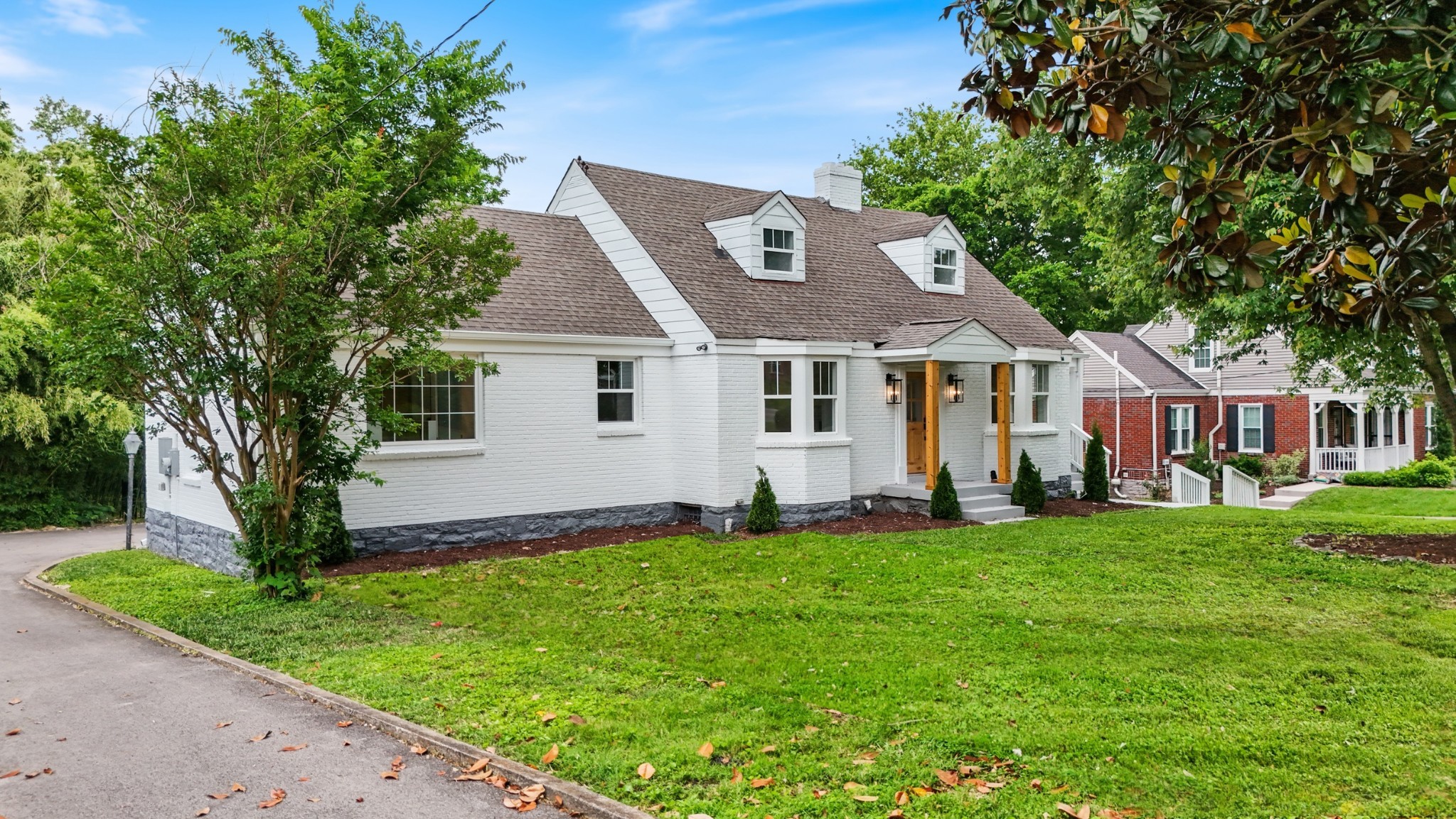 1305 Riverwood Dr
