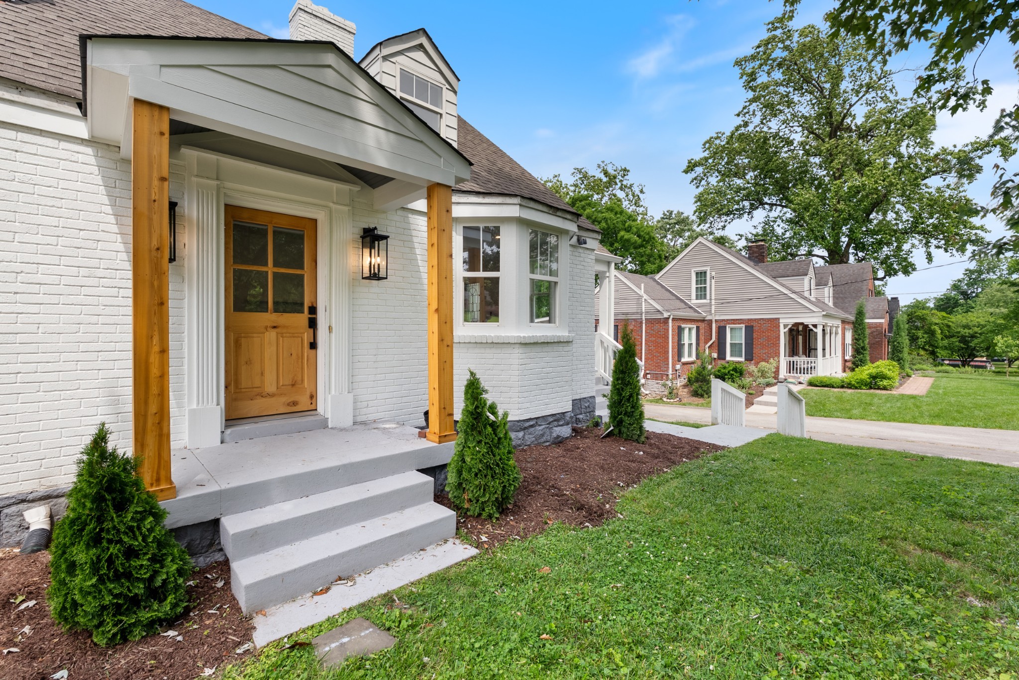 1305 Riverwood Dr