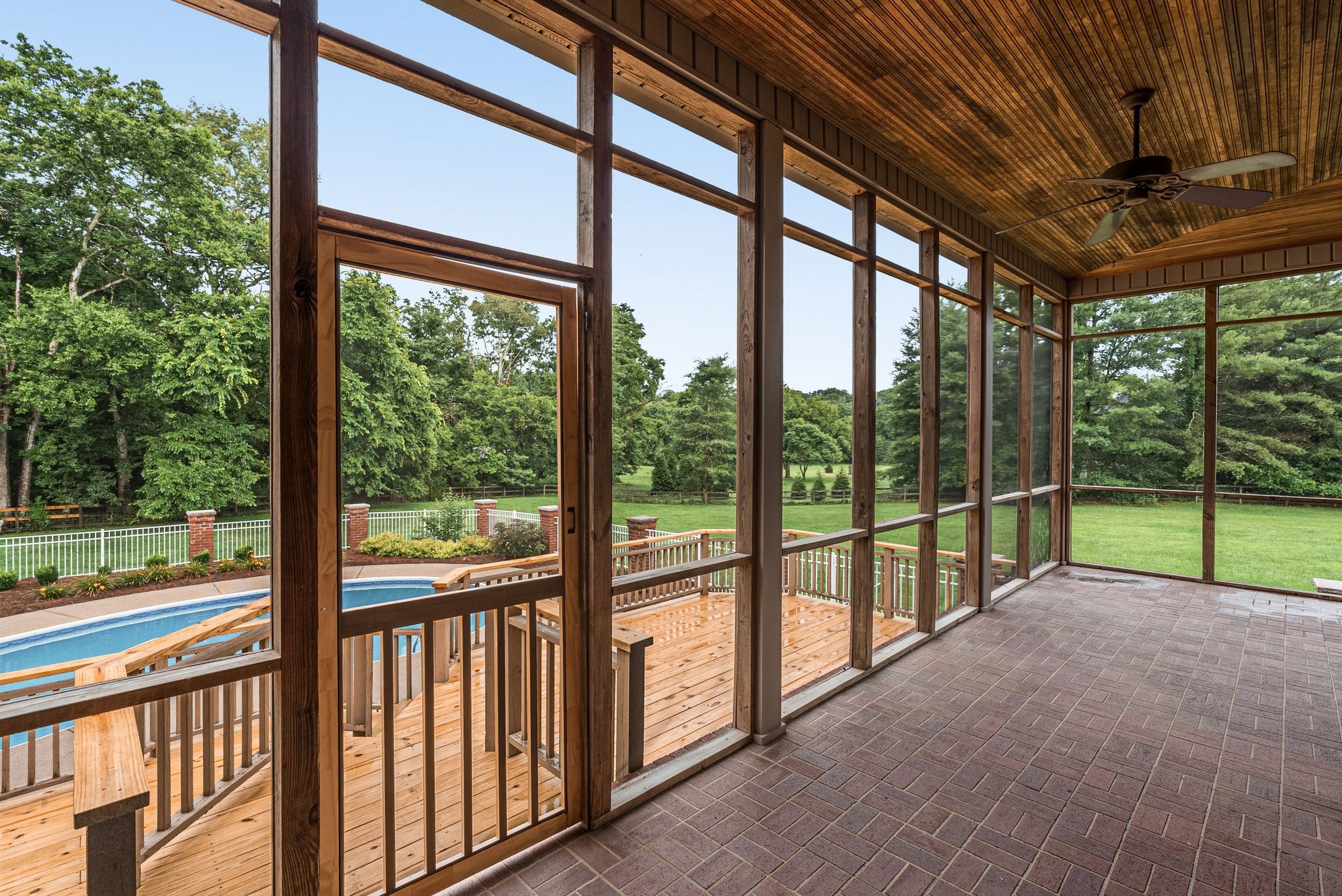 1018 Jensen Ln