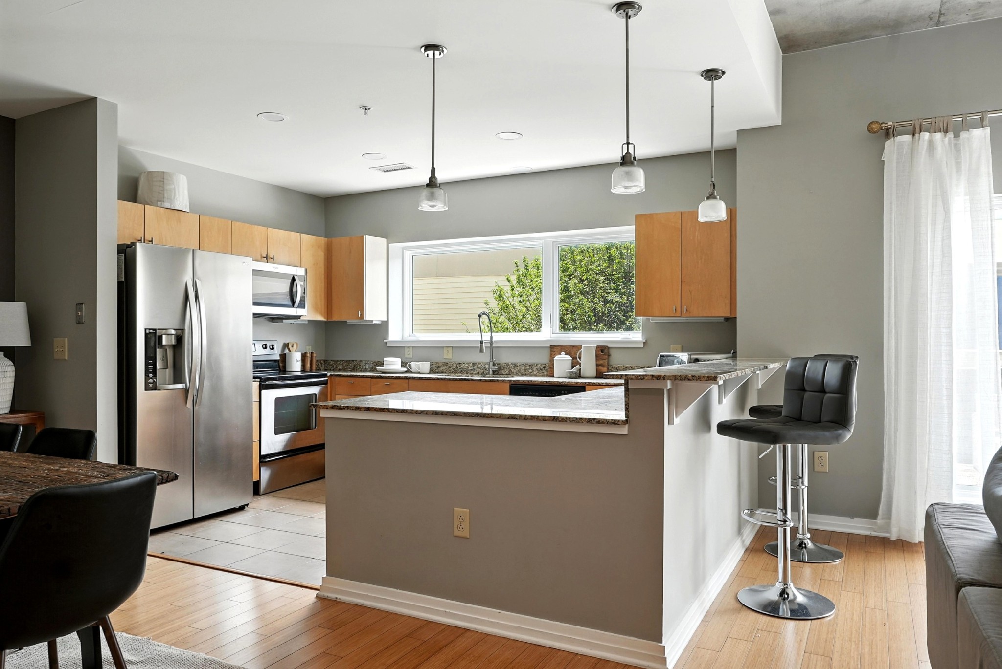 1101 18th Ave, S Unit: 202