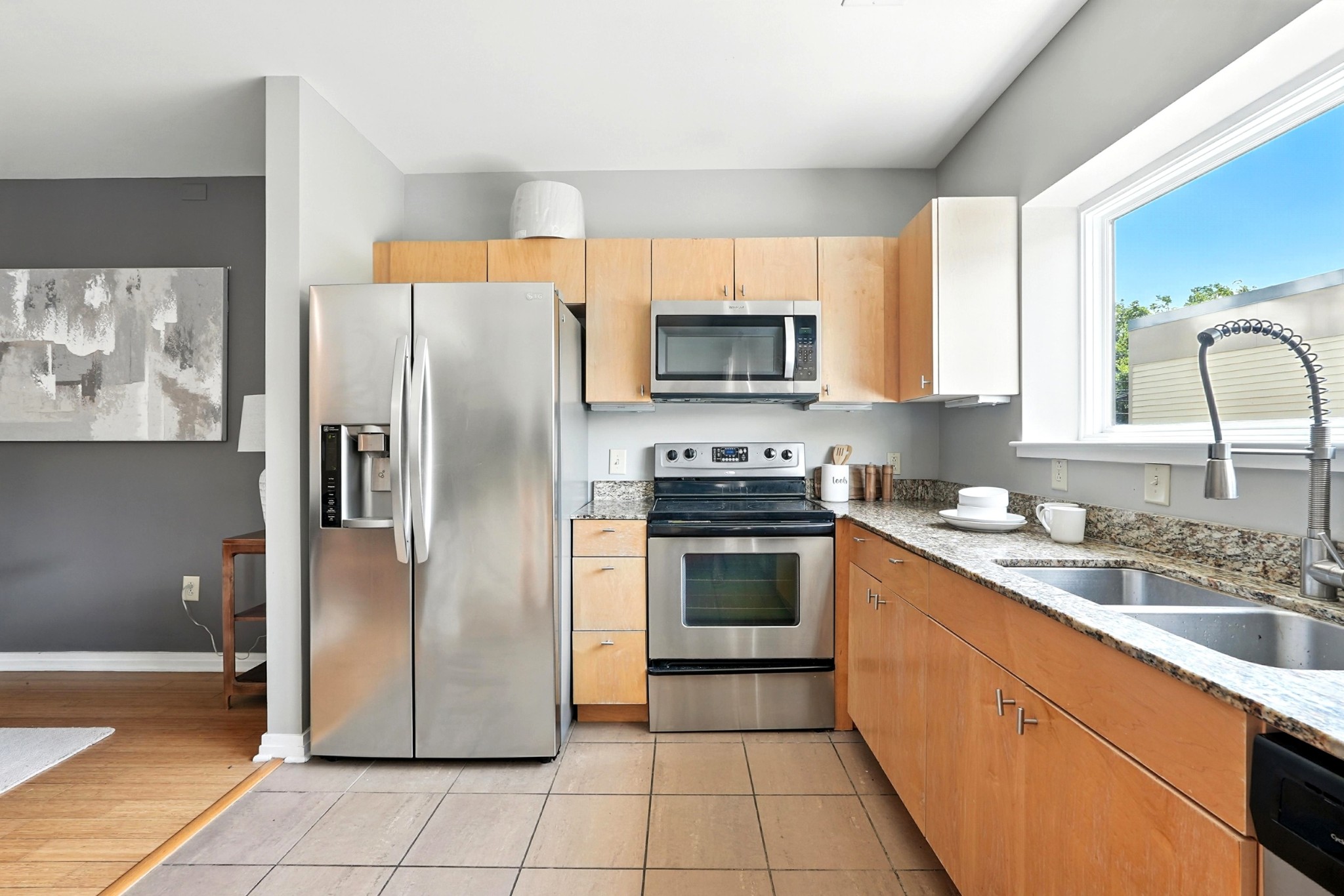 1101 18th Ave, S Unit: 202