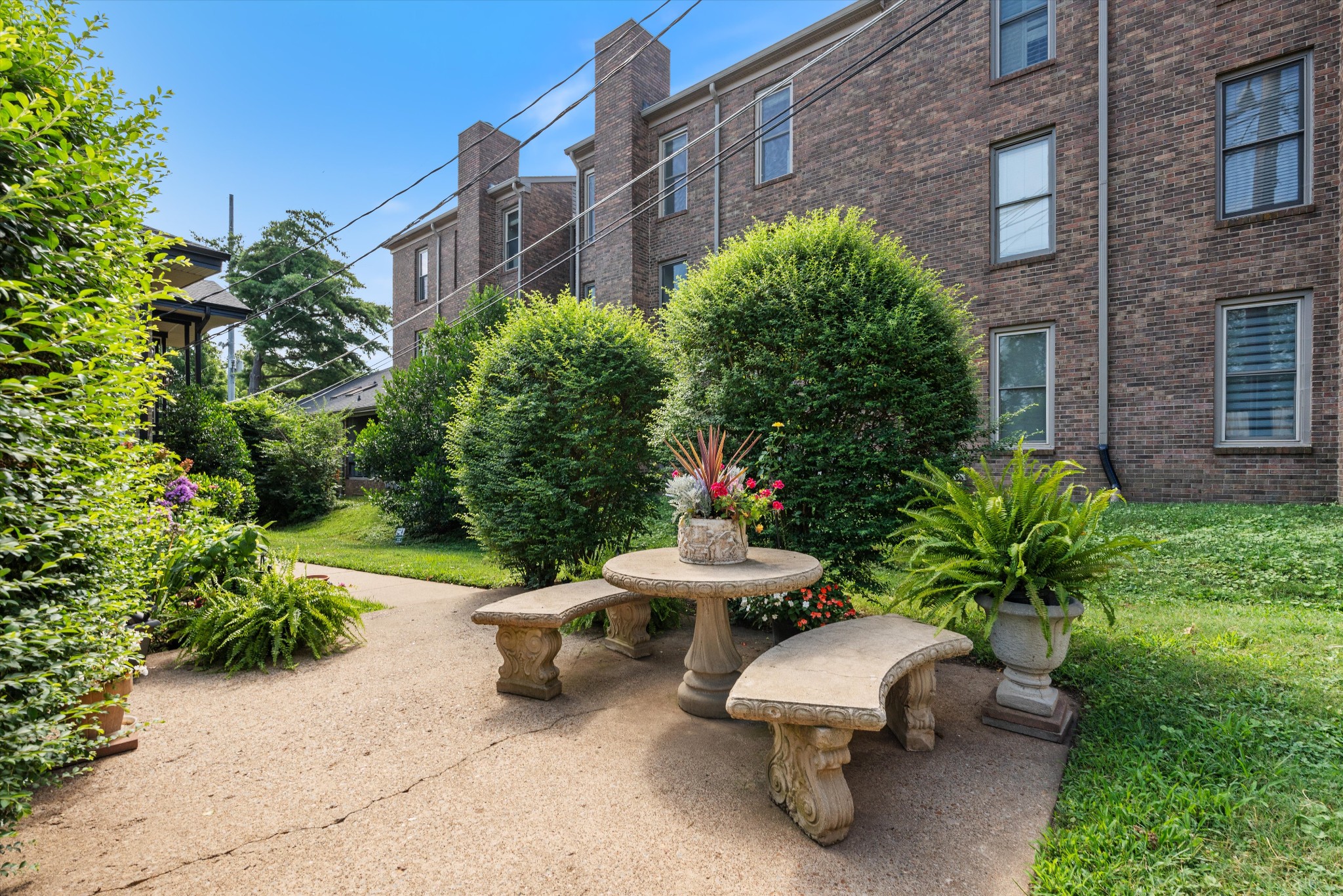 4425 Westlawn Dr Unit: B305