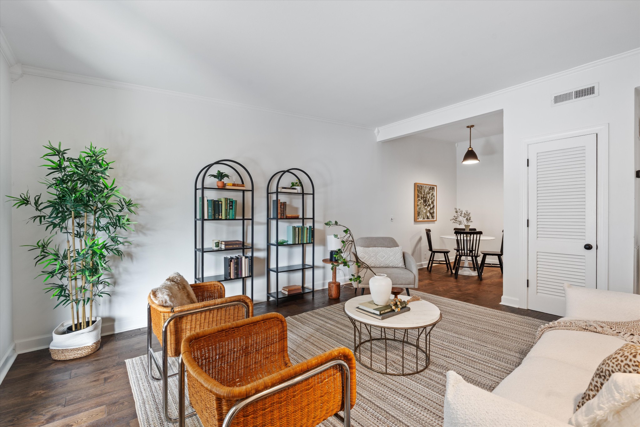 4425 Westlawn Dr Unit: B305