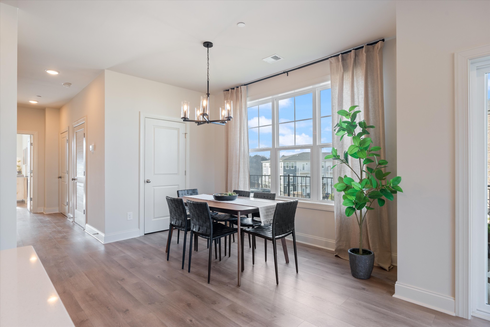 482 Portsdale Dr Unit: 1