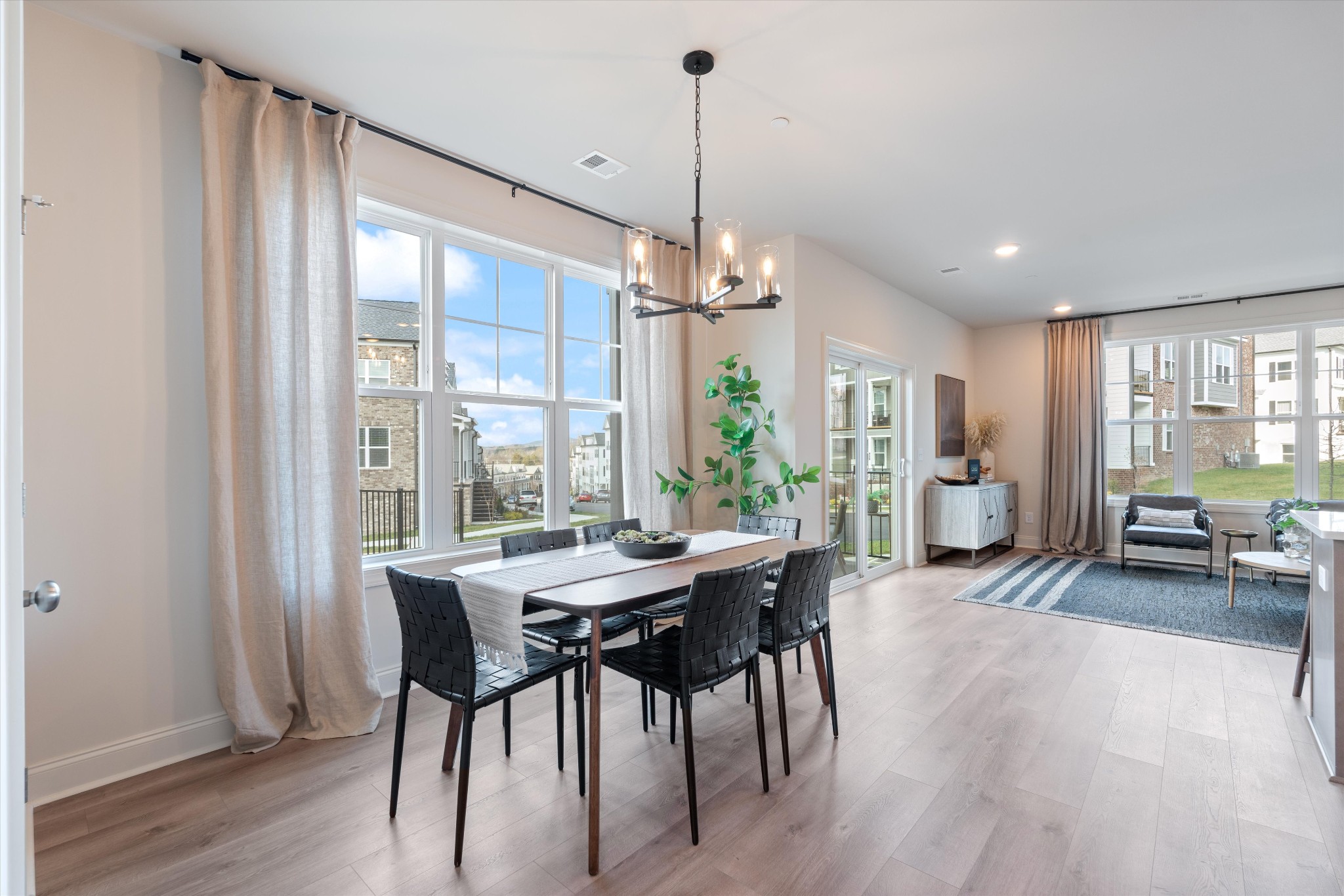 482 Portsdale Dr Unit: 1